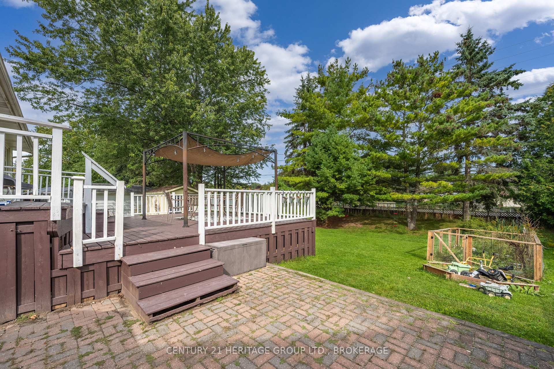 Photo 5 of 912 Safari Drive, Kingston, North of Taylor-Kidd Blvd — HOMEH