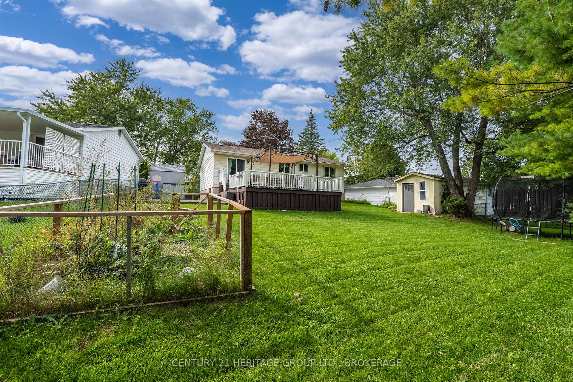 Photo 6 of 912 Safari Drive, Kingston, North of Taylor-Kidd Blvd — HOMEH