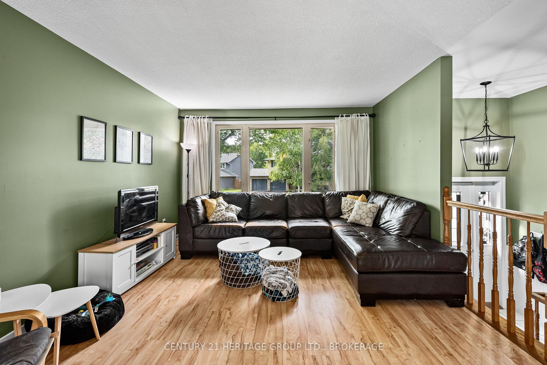 Photo 17 of 912 Safari Drive, Kingston, North of Taylor-Kidd Blvd — HOMEH