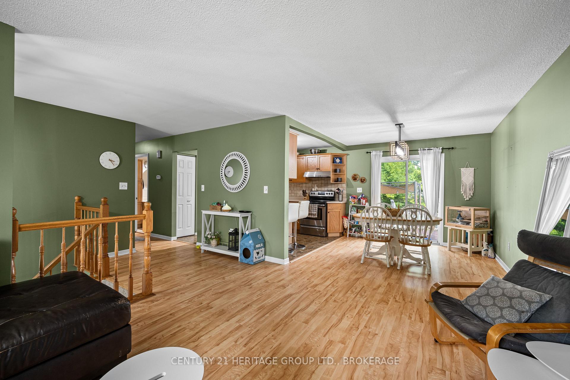 Photo 18 of 912 Safari Drive, Kingston, North of Taylor-Kidd Blvd — HOMEH