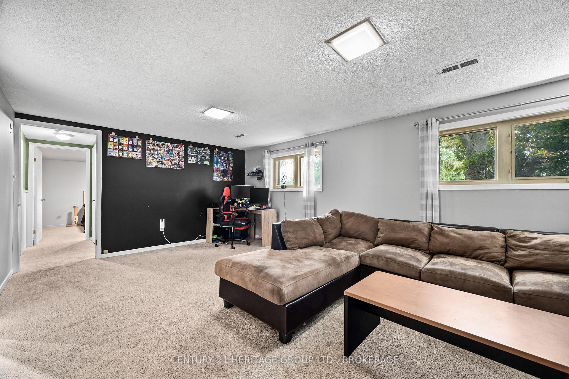 Photo 42 of 912 Safari Drive, Kingston, North of Taylor-Kidd Blvd — HOMEH