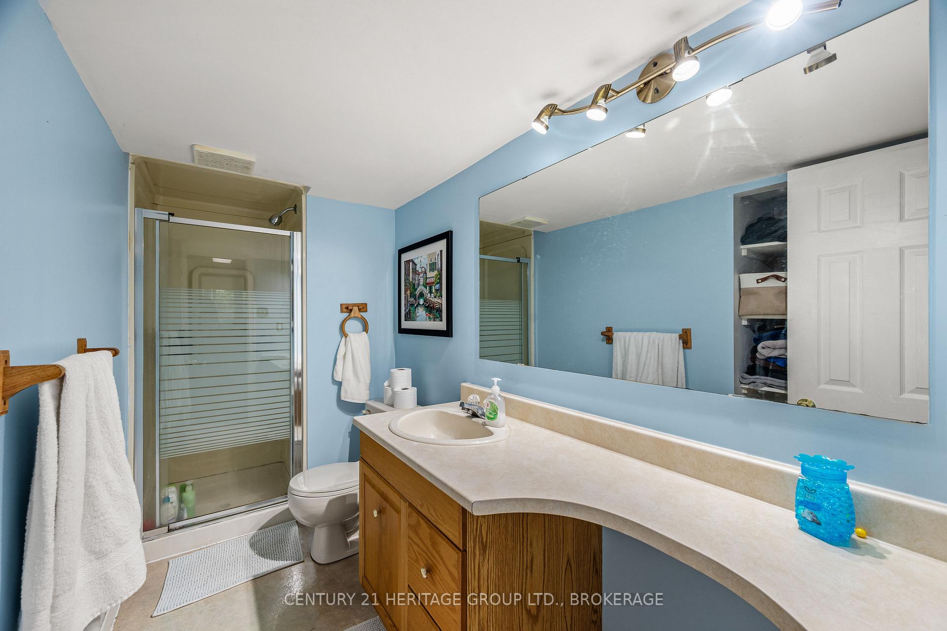 Photo 43 of 912 Safari Drive, Kingston, North of Taylor-Kidd Blvd — HOMEH