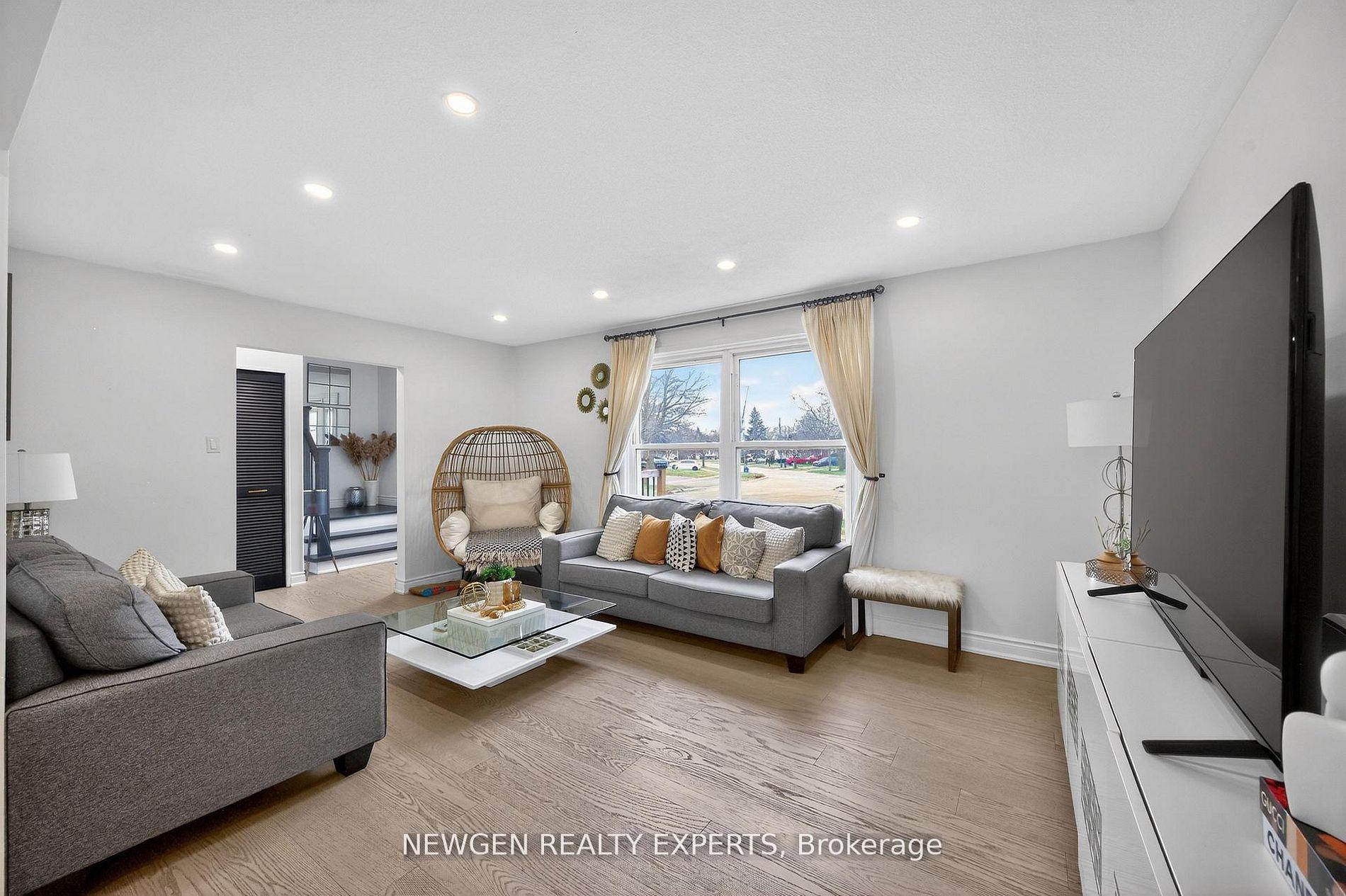 Photo 6 of 63 Faludon Drive, Halton Hills, Georgetown — HOMEH