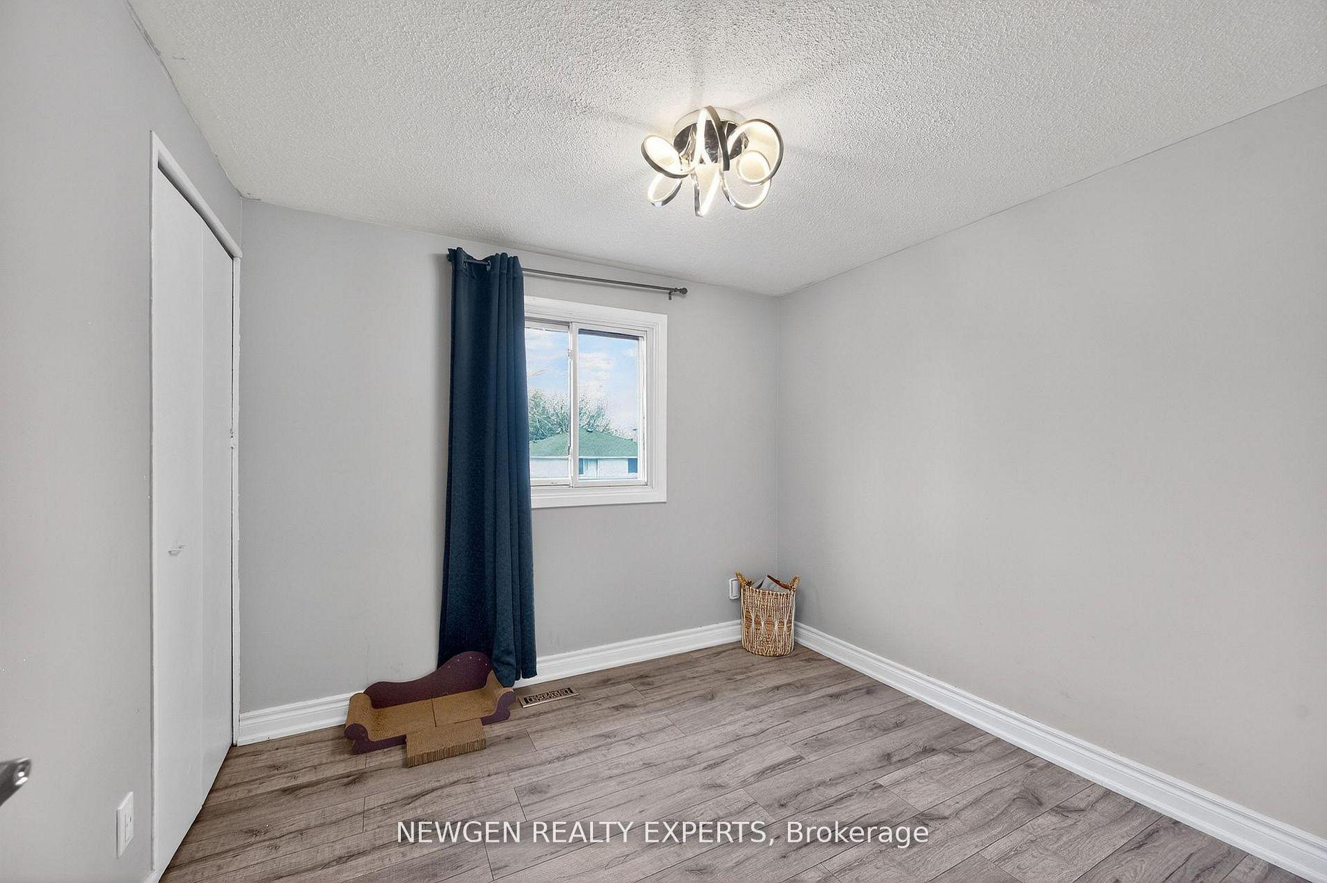 Photo 27 of 63 Faludon Drive, Halton Hills, Georgetown — HOMEH