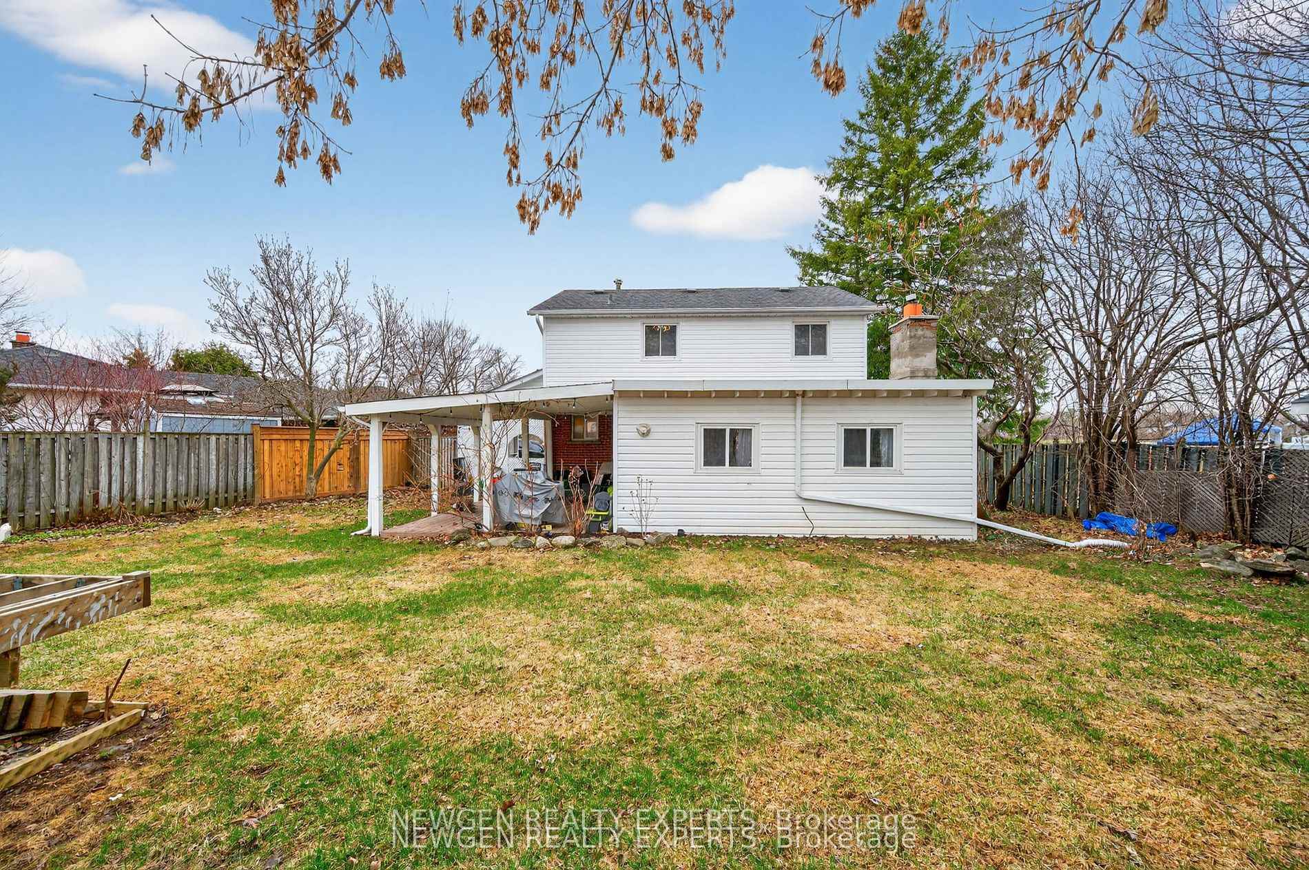 Photo 39 of 63 Faludon Drive, Halton Hills, Georgetown — HOMEH