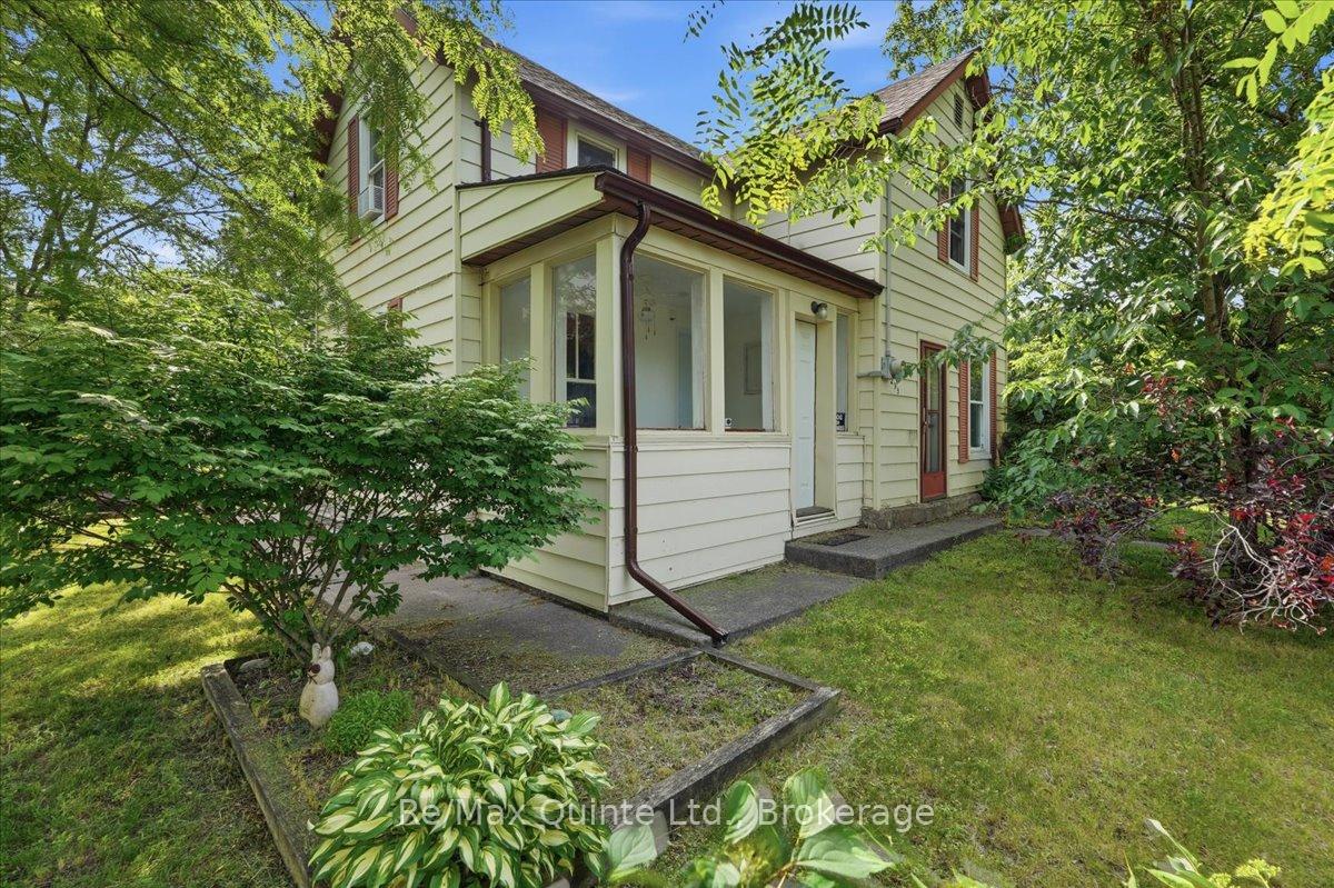 Photo 1 of 235 Pine Street, Belleville, Belleville Ward — HOMEH