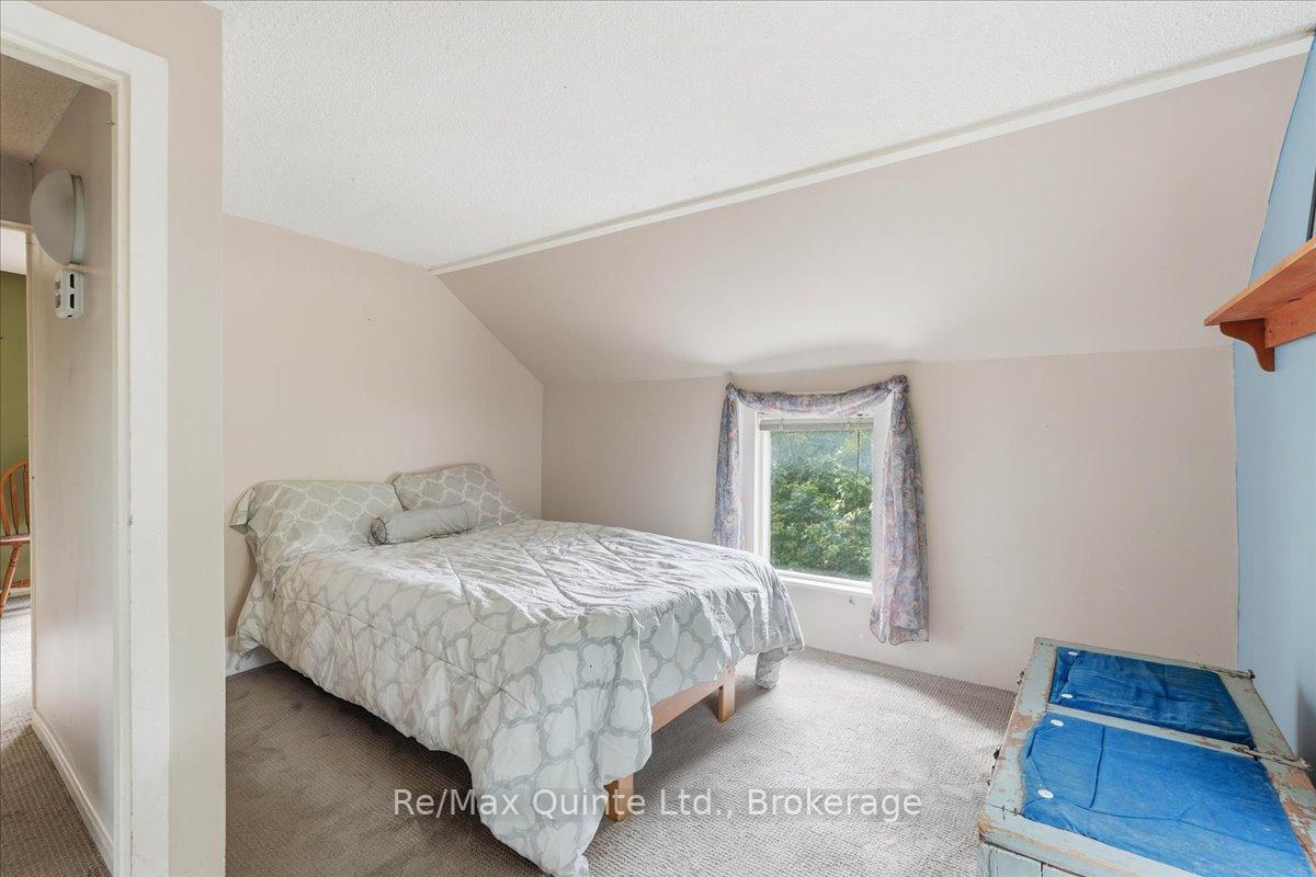 Photo 14 of 235 Pine Street, Belleville, Belleville Ward — HOMEH