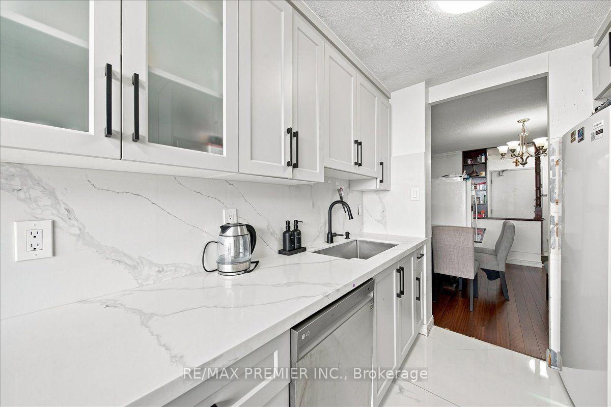 Photo 11 of Unit 1711, 4 Kings Cross Road, Brampton, Queen Street Corridor — HOMEH