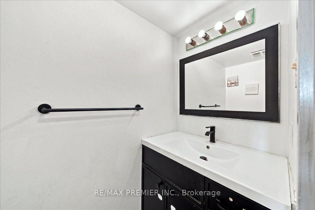 Photo 15 of Unit 1711, 4 Kings Cross Road, Brampton, Queen Street Corridor — HOMEH