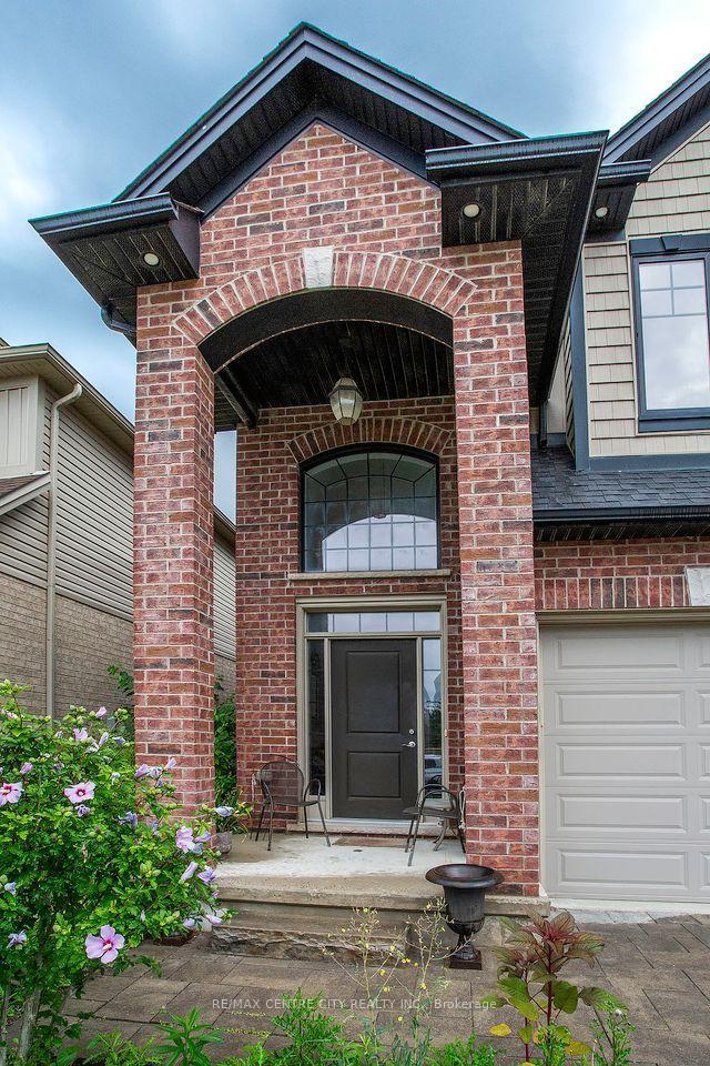 Photo 3 of 1586 Noah Bend, London, North I — HOMEH