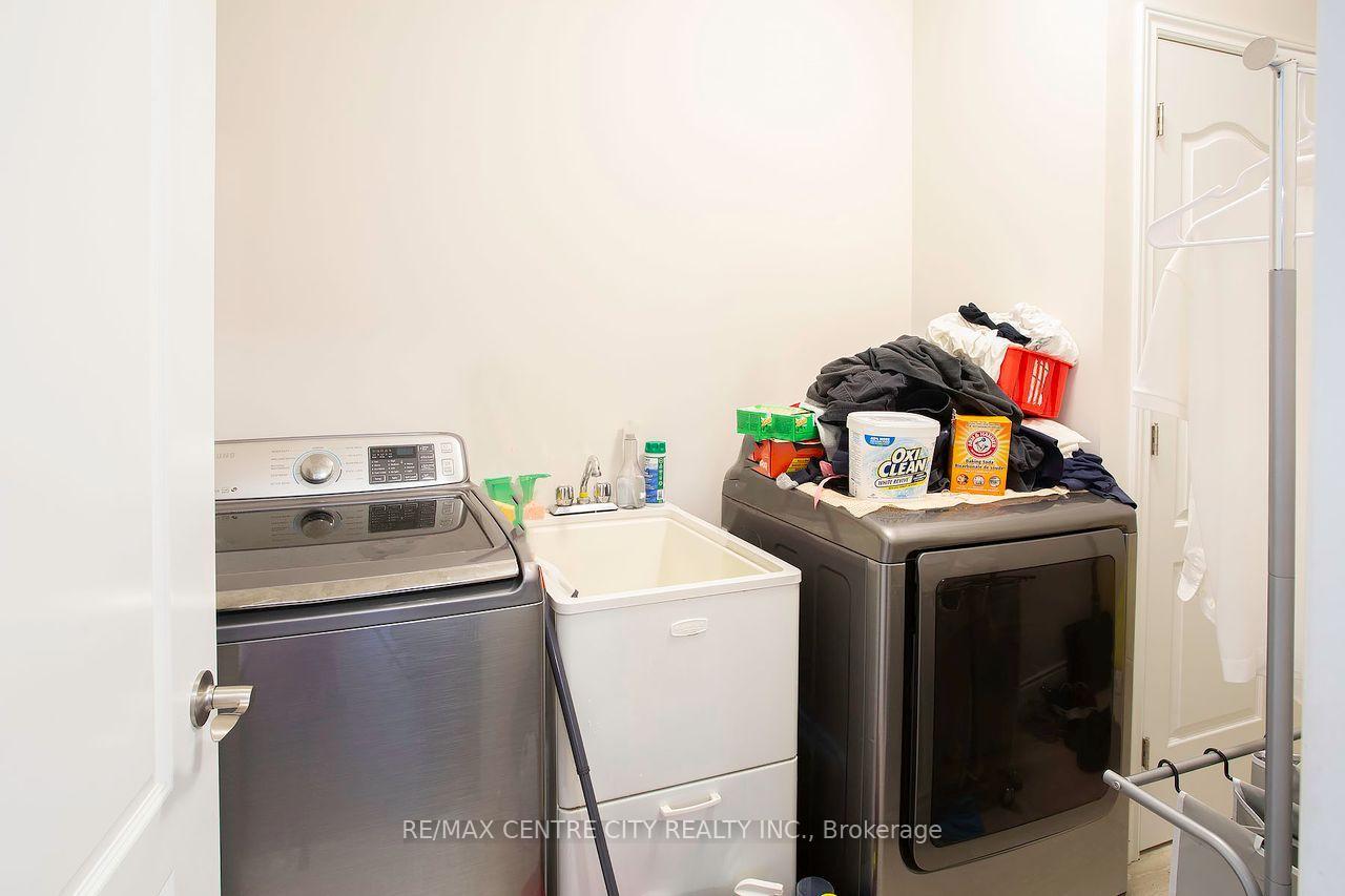 Photo 18 of 1586 Noah Bend, London, North I — HOMEH