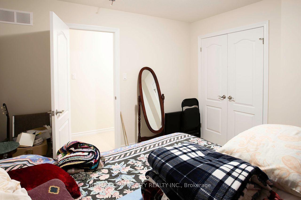 Photo 31 of 1586 Noah Bend, London, North I — HOMEH