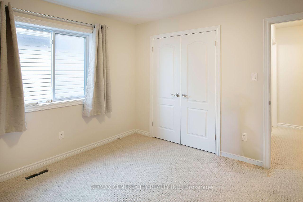 Photo 33 of 1586 Noah Bend, London, North I — HOMEH