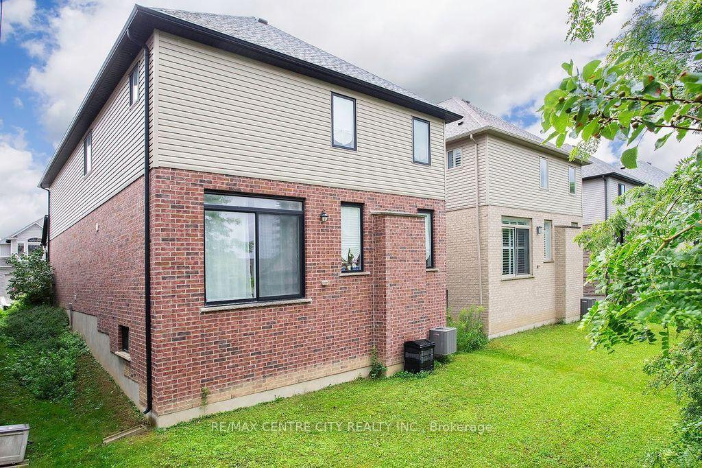 Photo 39 of 1586 Noah Bend, London, North I — HOMEH
