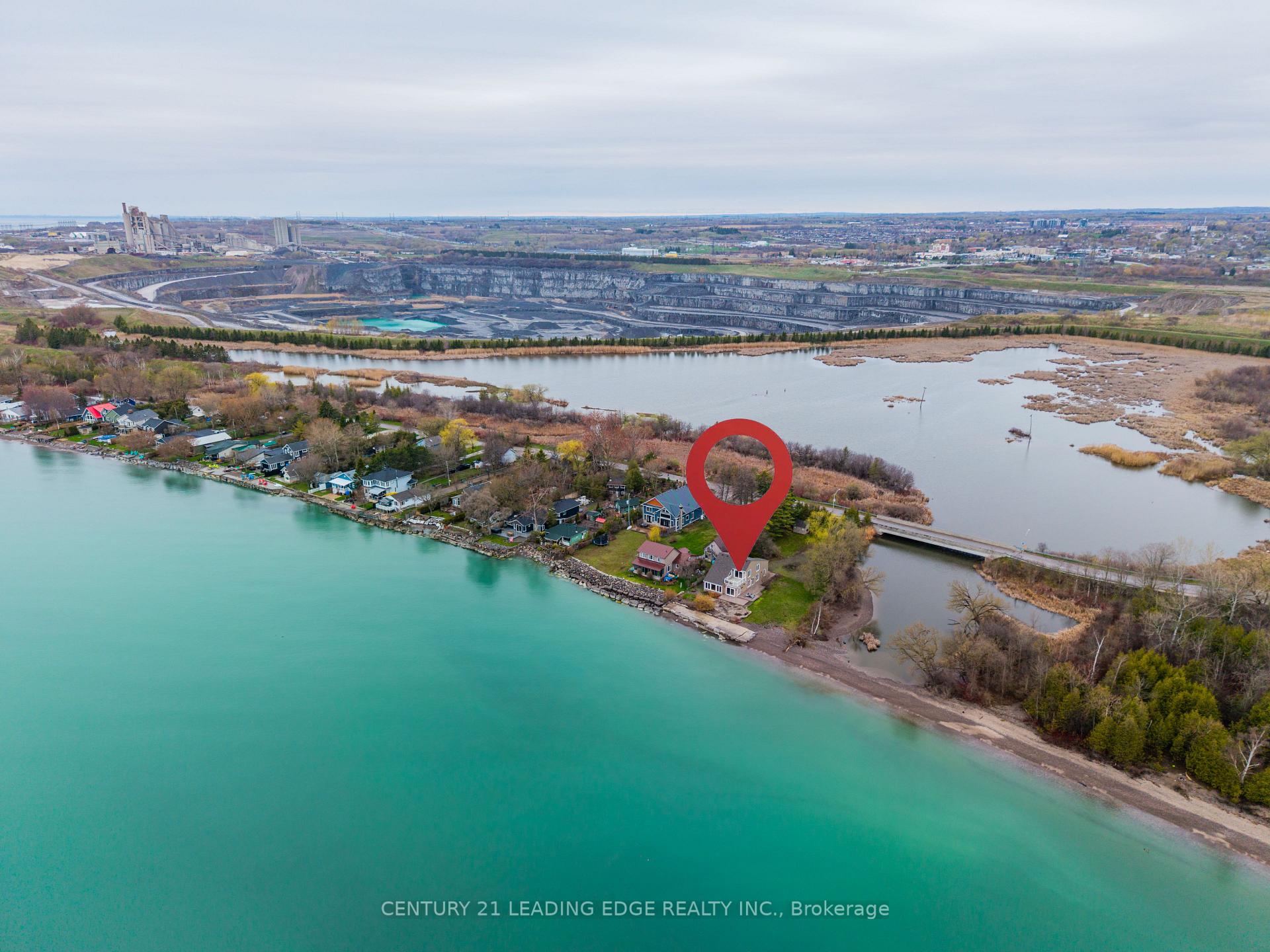 Photo 4 of 151 Cedar Crest Beach Road, Clarington, Bowmanville — HOMEH