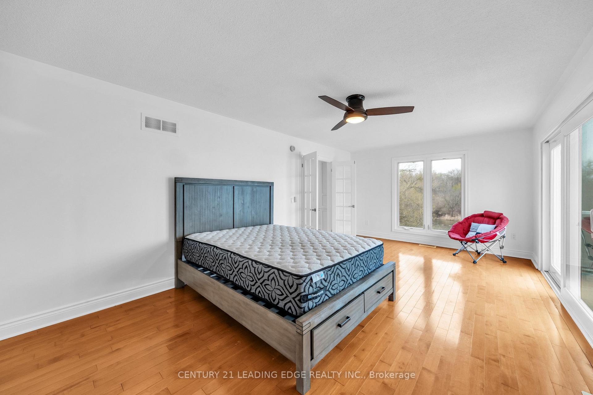 Photo 35 of 151 Cedar Crest Beach Road, Clarington, Bowmanville — HOMEH