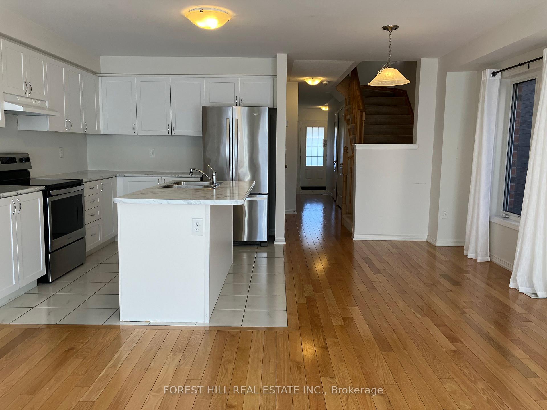Photo 8 of 2448 Equestrian Crescent, Oshawa, Windfields — HOMEH