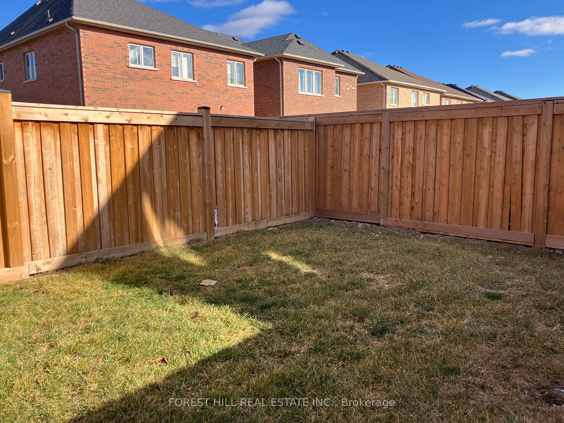 Photo 21 of 2448 Equestrian Crescent, Oshawa, Windfields — HOMEH