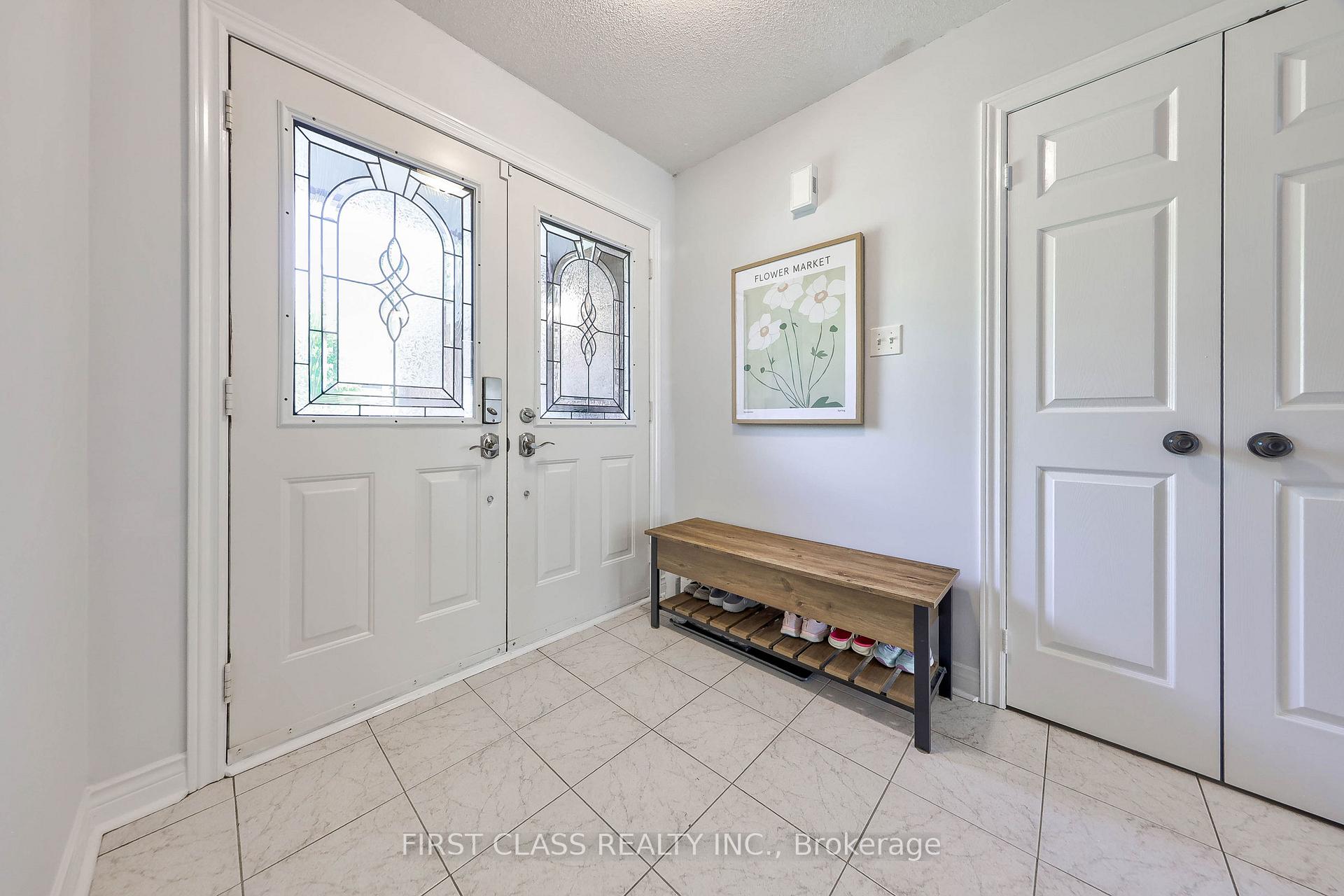 Photo 4 of 2511 Linwood Street, Pickering, Liverpool — HOMEH