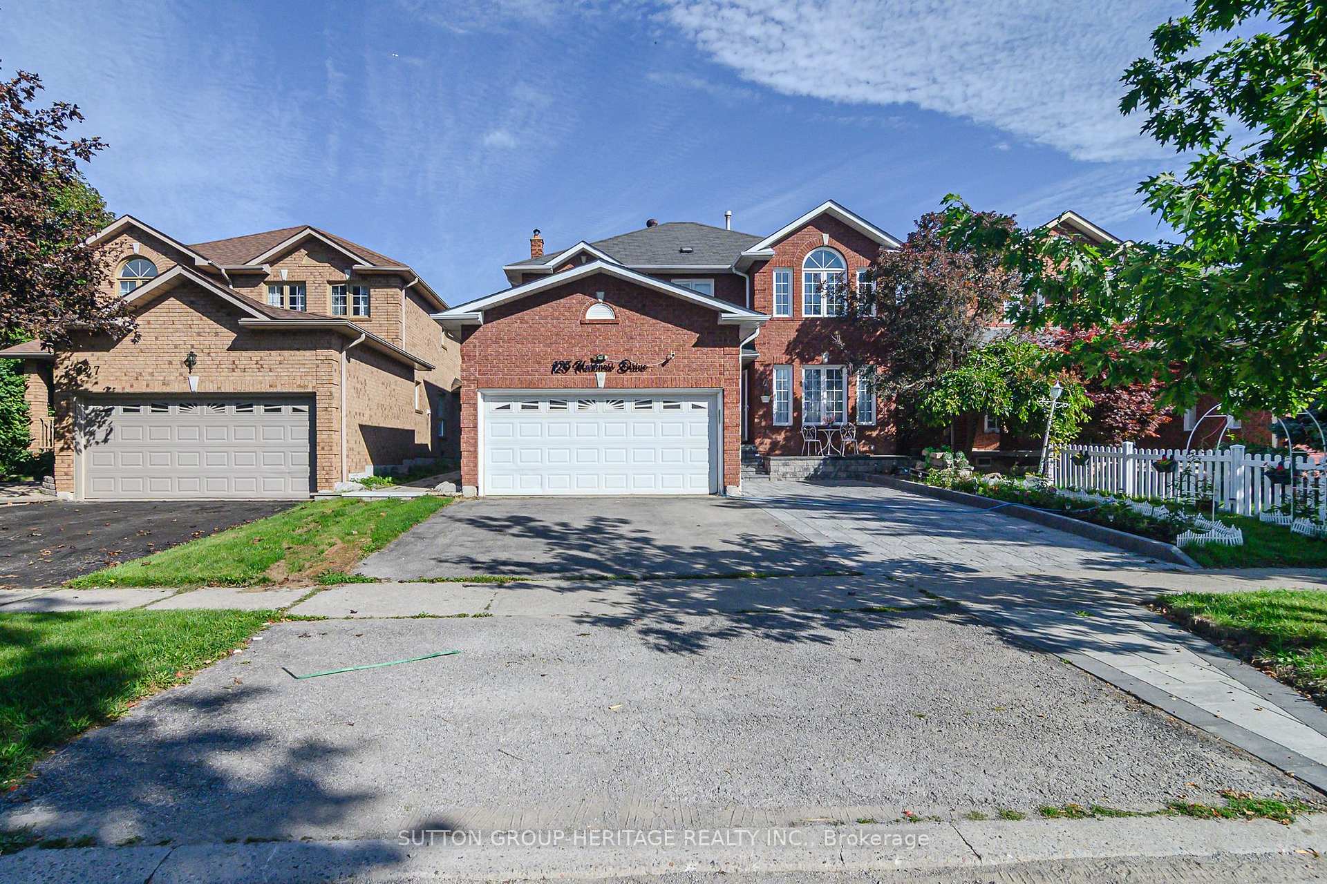Photo 2 of Unit BSMT, 125 Harkness Drive, Whitby, Rolling Acres — HOMEH