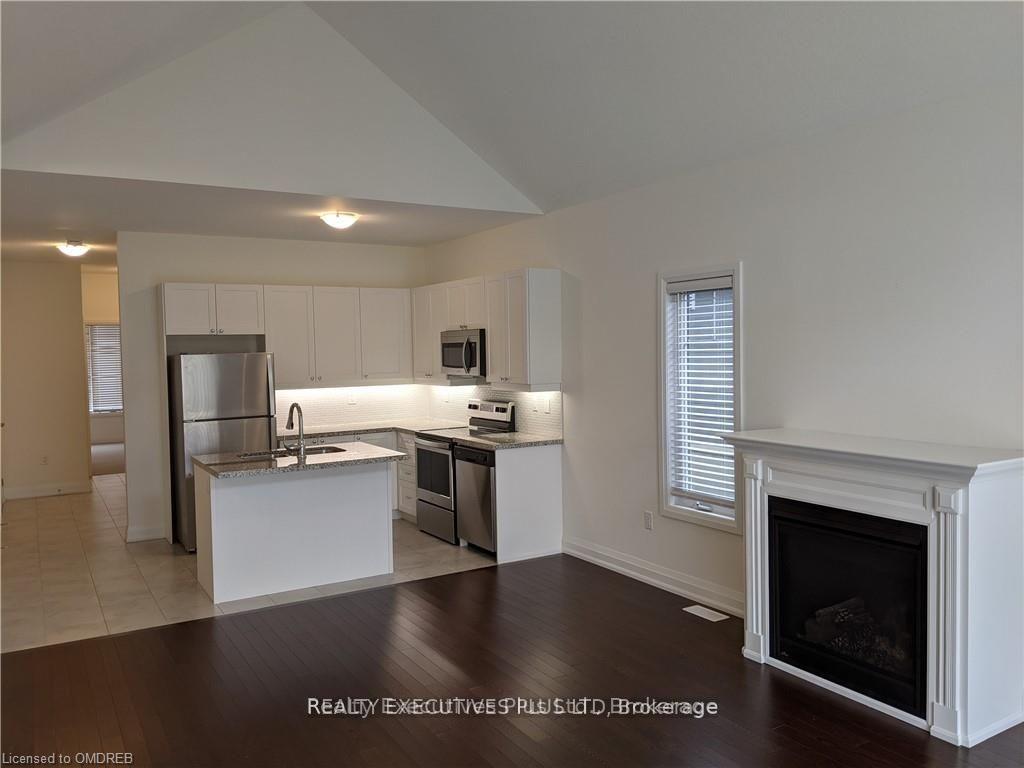 Photo 7 of 77 Kari Crescent, Collingwood — HOMEH