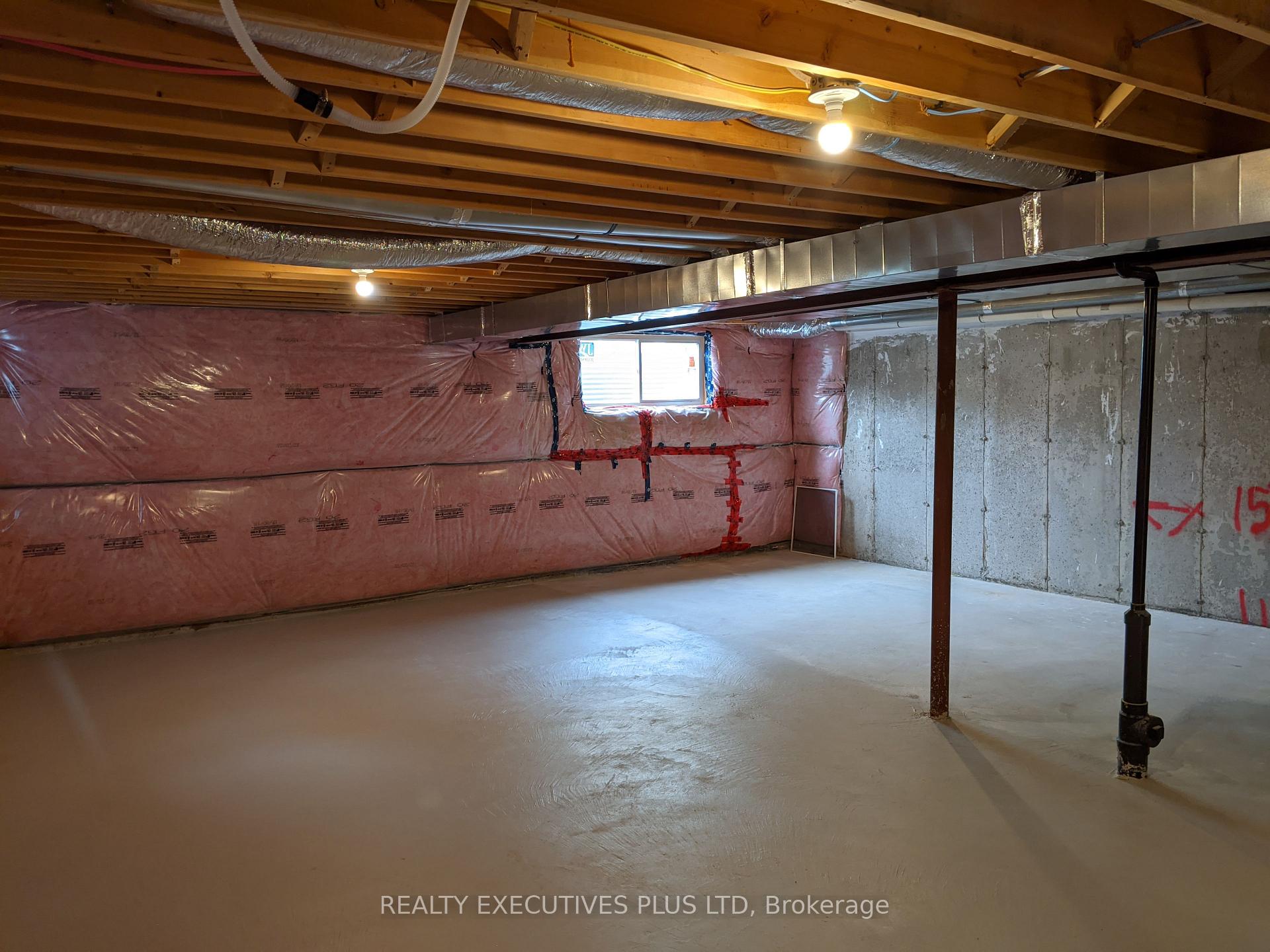 Photo 19 of 77 Kari Crescent, Collingwood — HOMEH