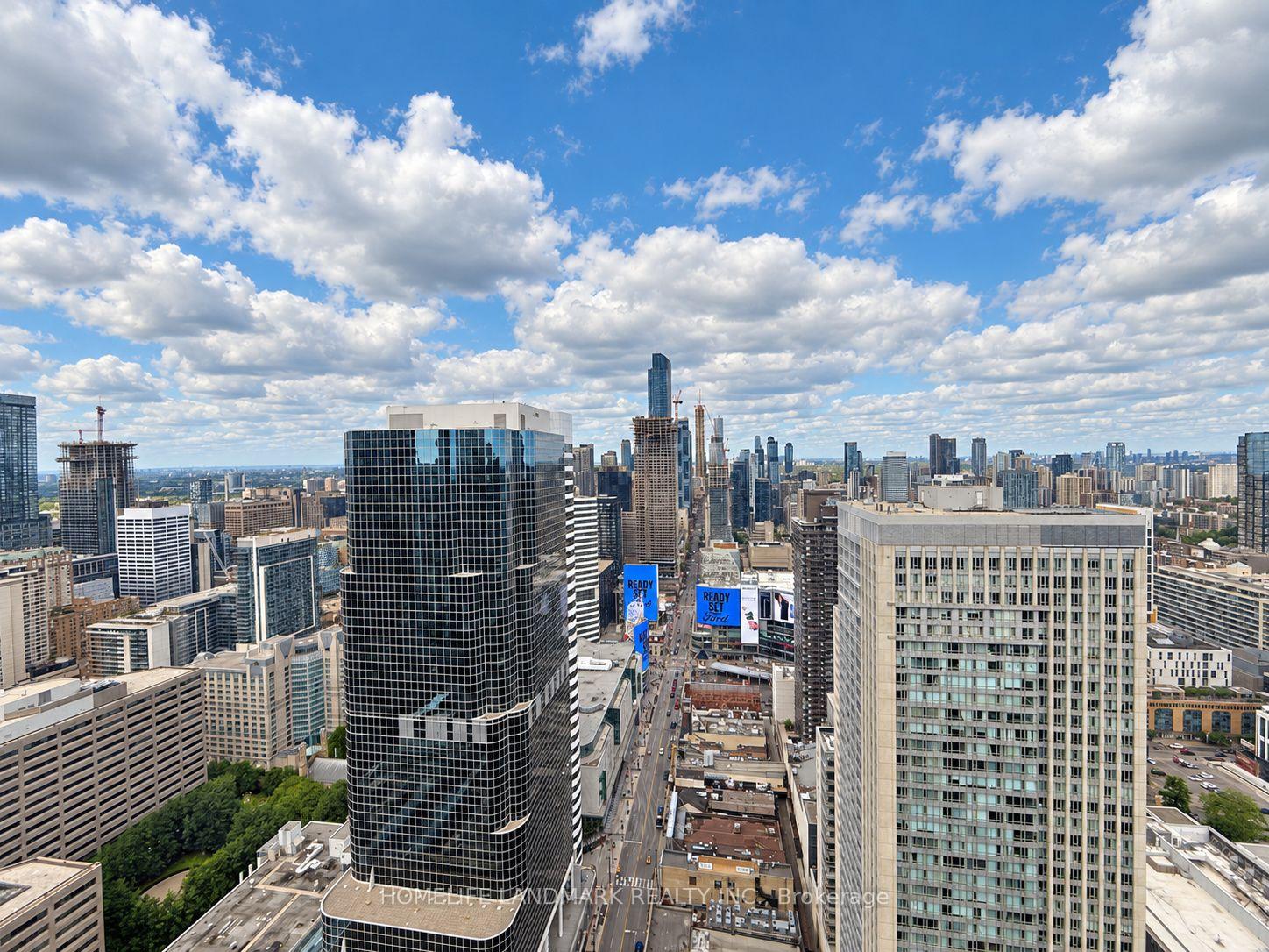 Photo 16 of Unit 4213, 197 Yonge Street, Toronto, Church-Yonge Corridor — HOMEH