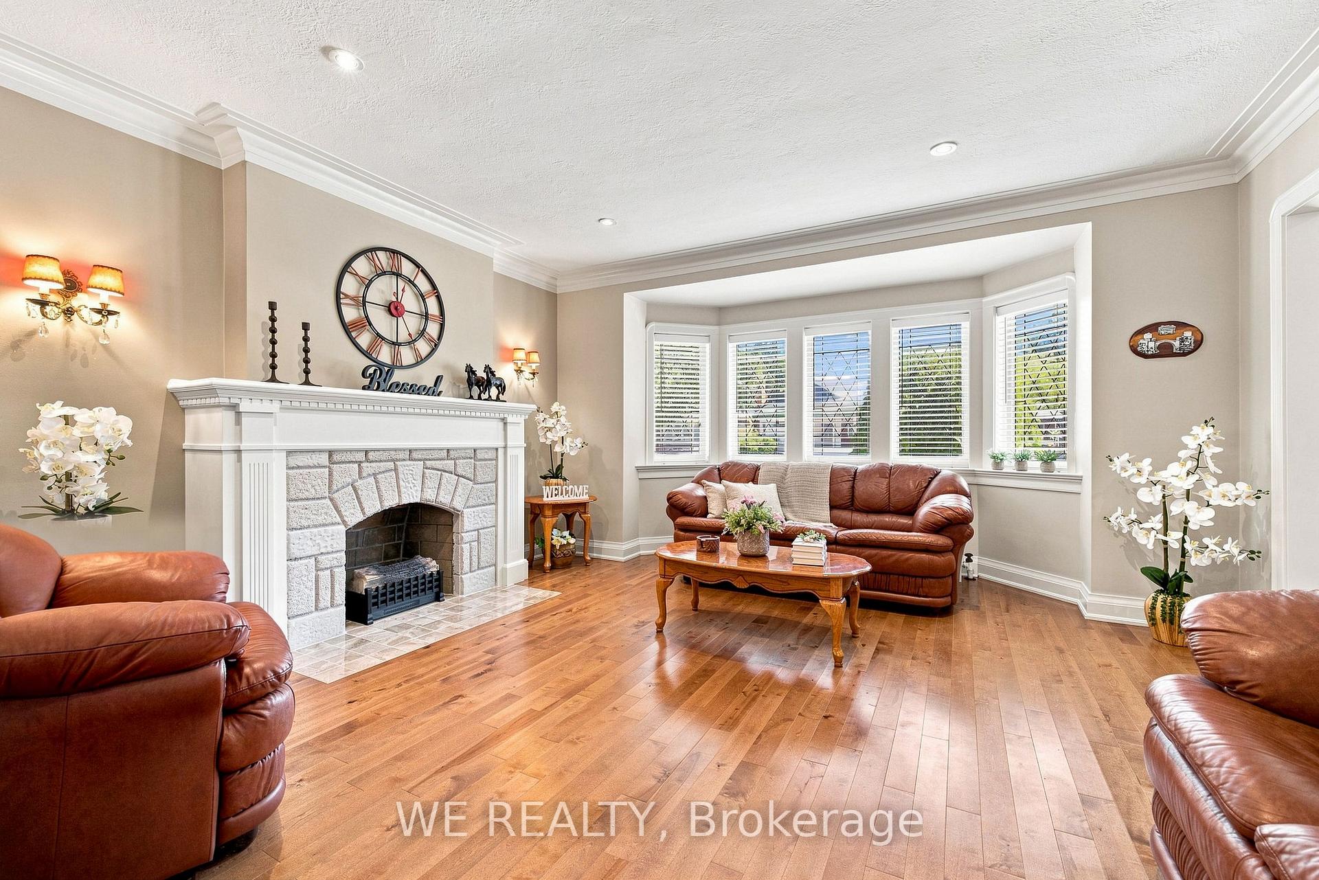 Photo 10 of 12 Fairside Avenue, Toronto, Danforth Village-East York — HOMEH