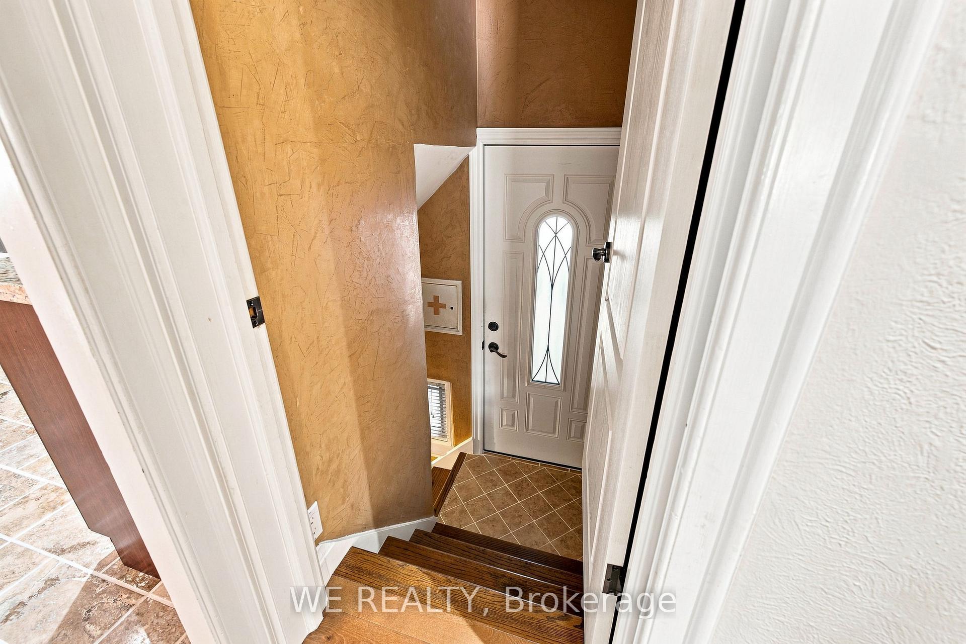 Photo 20 of 12 Fairside Avenue, Toronto, Danforth Village-East York — HOMEH