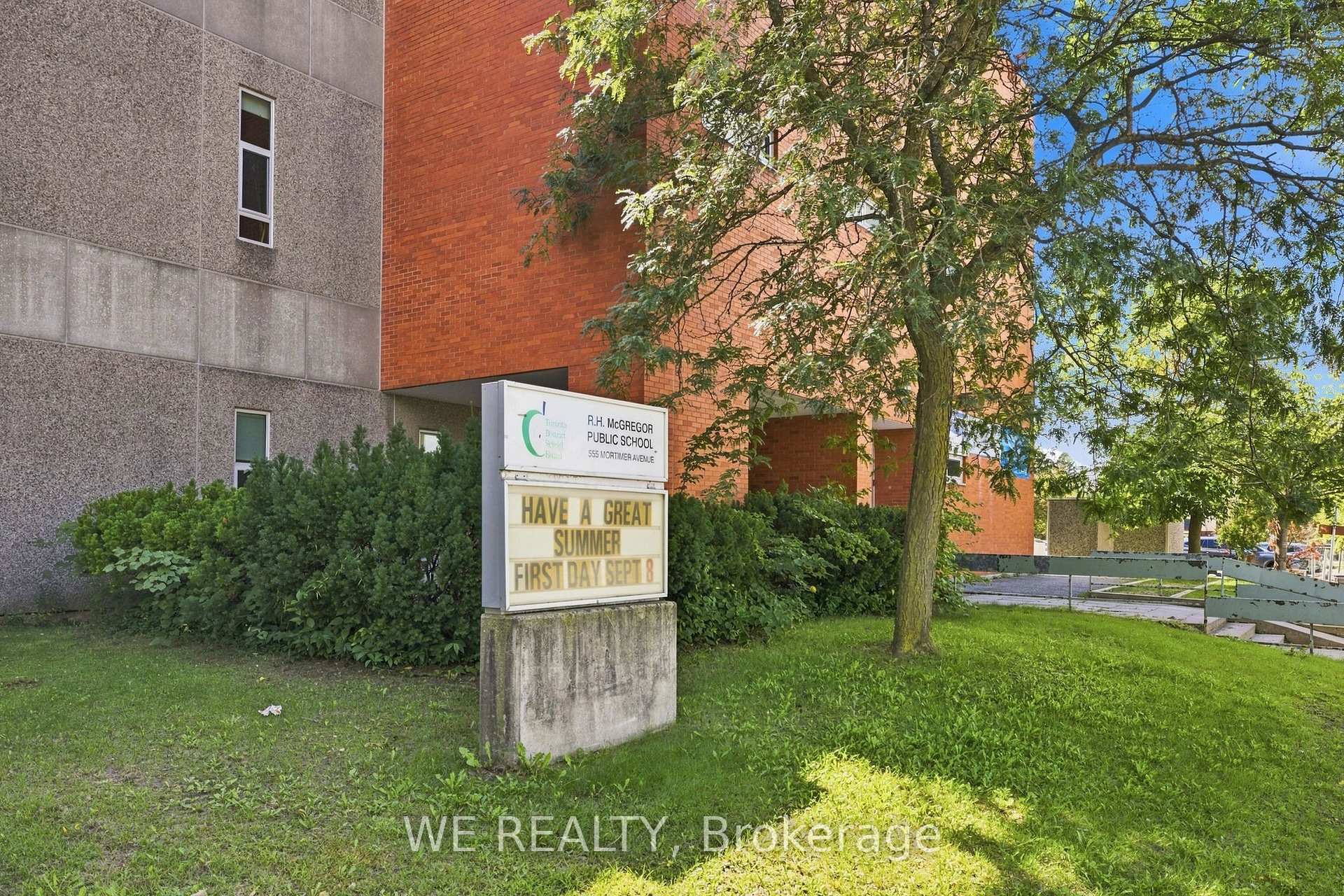 Photo 54 of 12 Fairside Avenue, Toronto, Danforth Village-East York — HOMEH