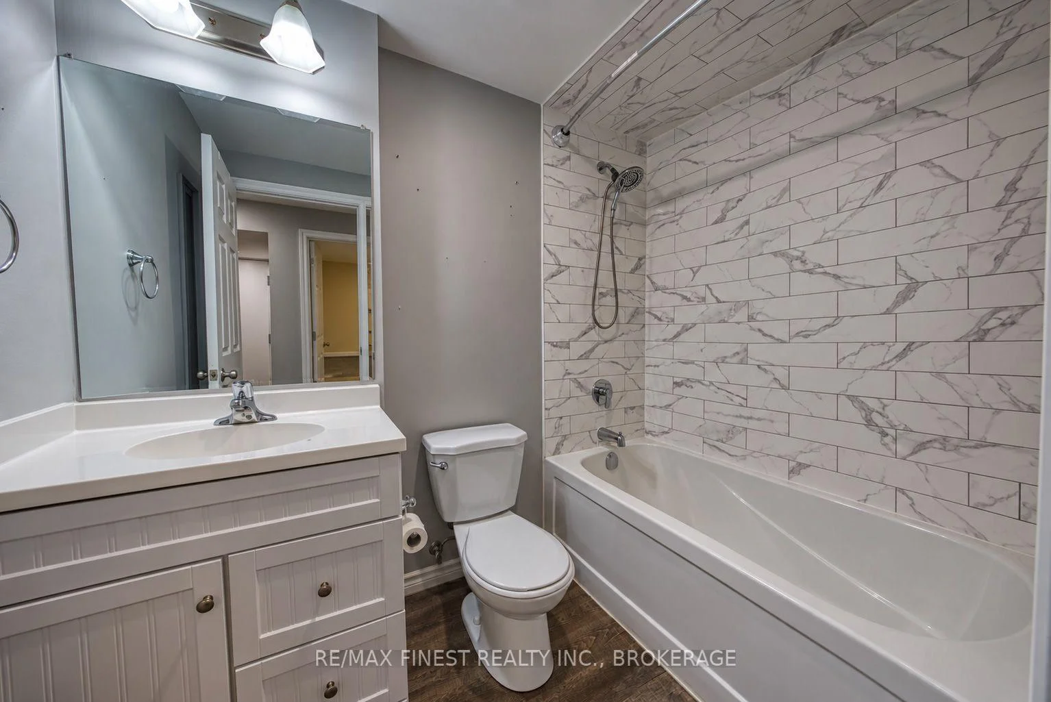 Photo 31 of 941 Warburton Crescent, Kingston, East Gardiners Rd — HOMEH