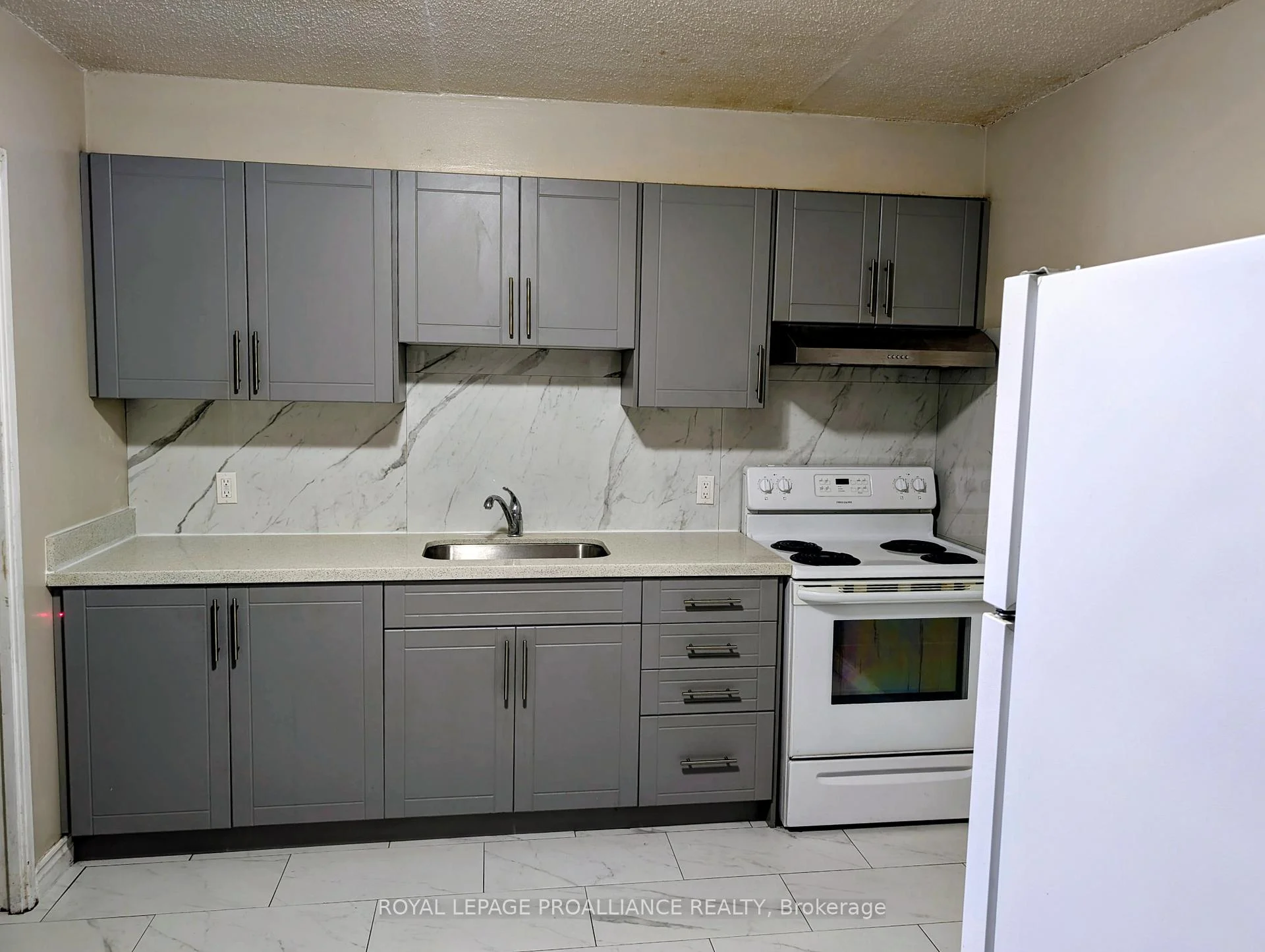 Photo 7 of Unit 17, 1837 Lansdowne Street W, Peterborough, Otonabee Ward 1 — HOMEH