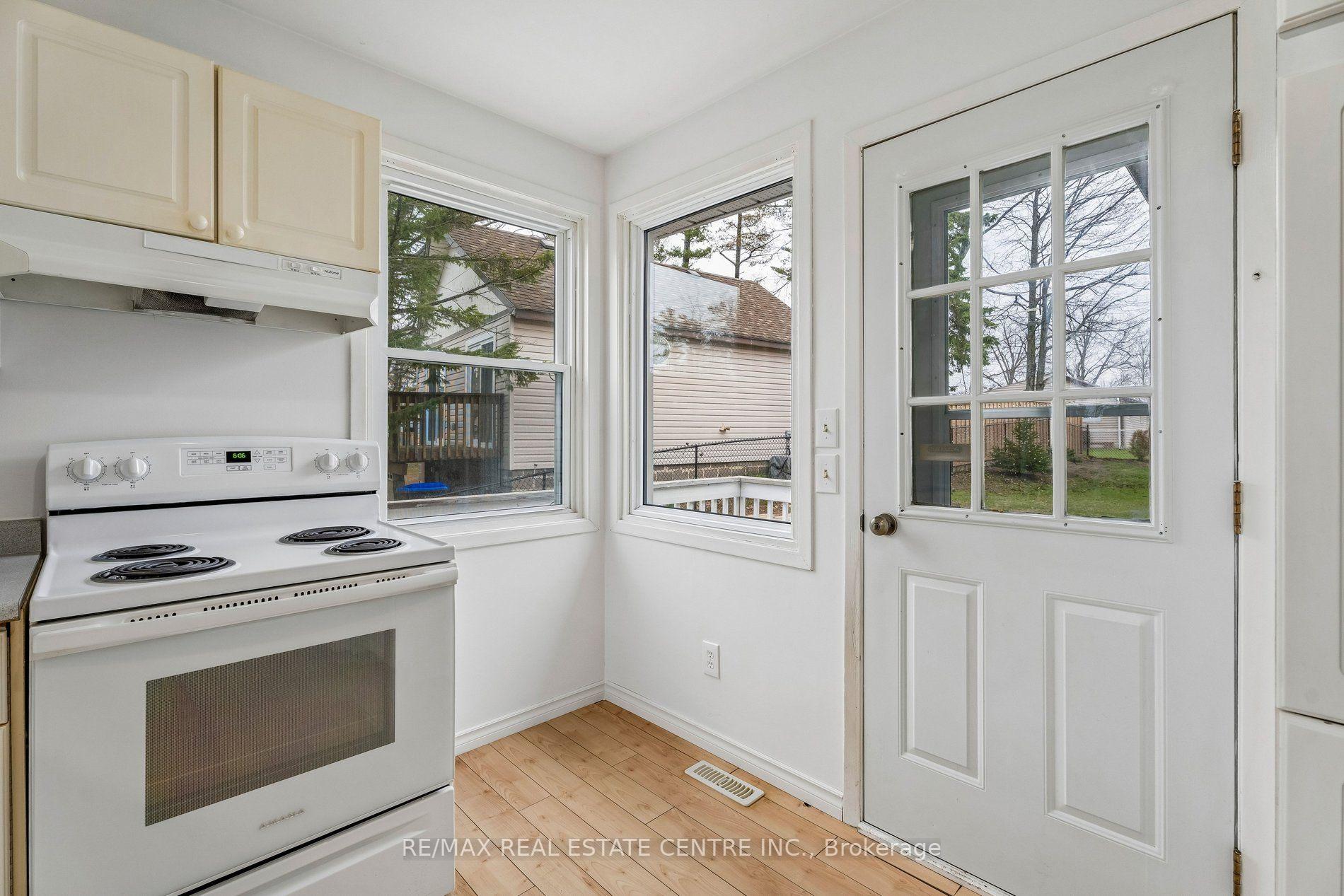 Photo 32 of 449 Mosley Street, Wasaga Beach — HOMEH