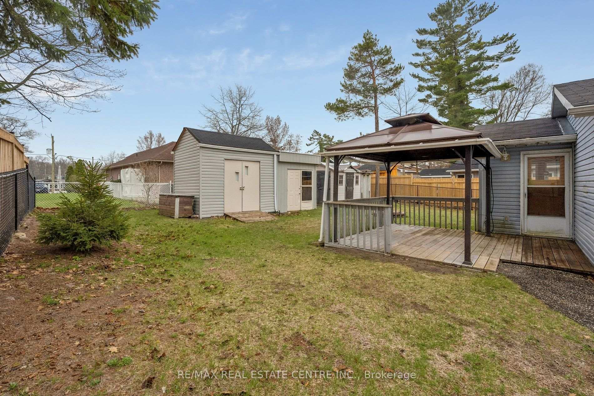 Photo 92 of 449 Mosley Street, Wasaga Beach — HOMEH
