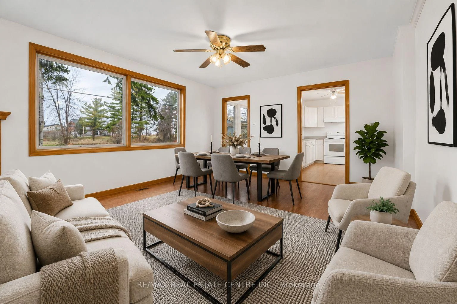 Photo 19 of 449 Mosley Street, Wasaga Beach — HOMEH