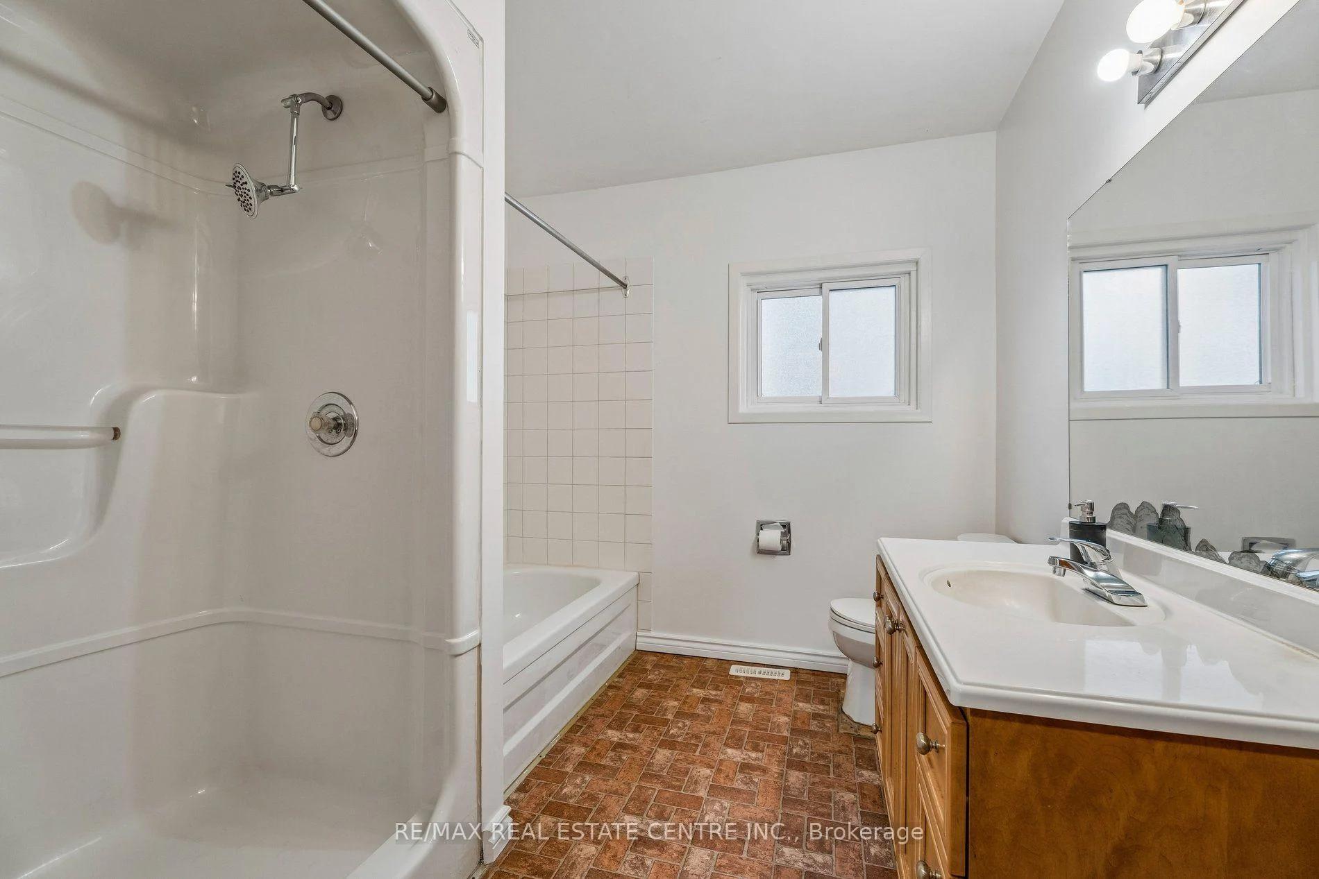 Photo 37 of 449 Mosley Street, Wasaga Beach — HOMEH