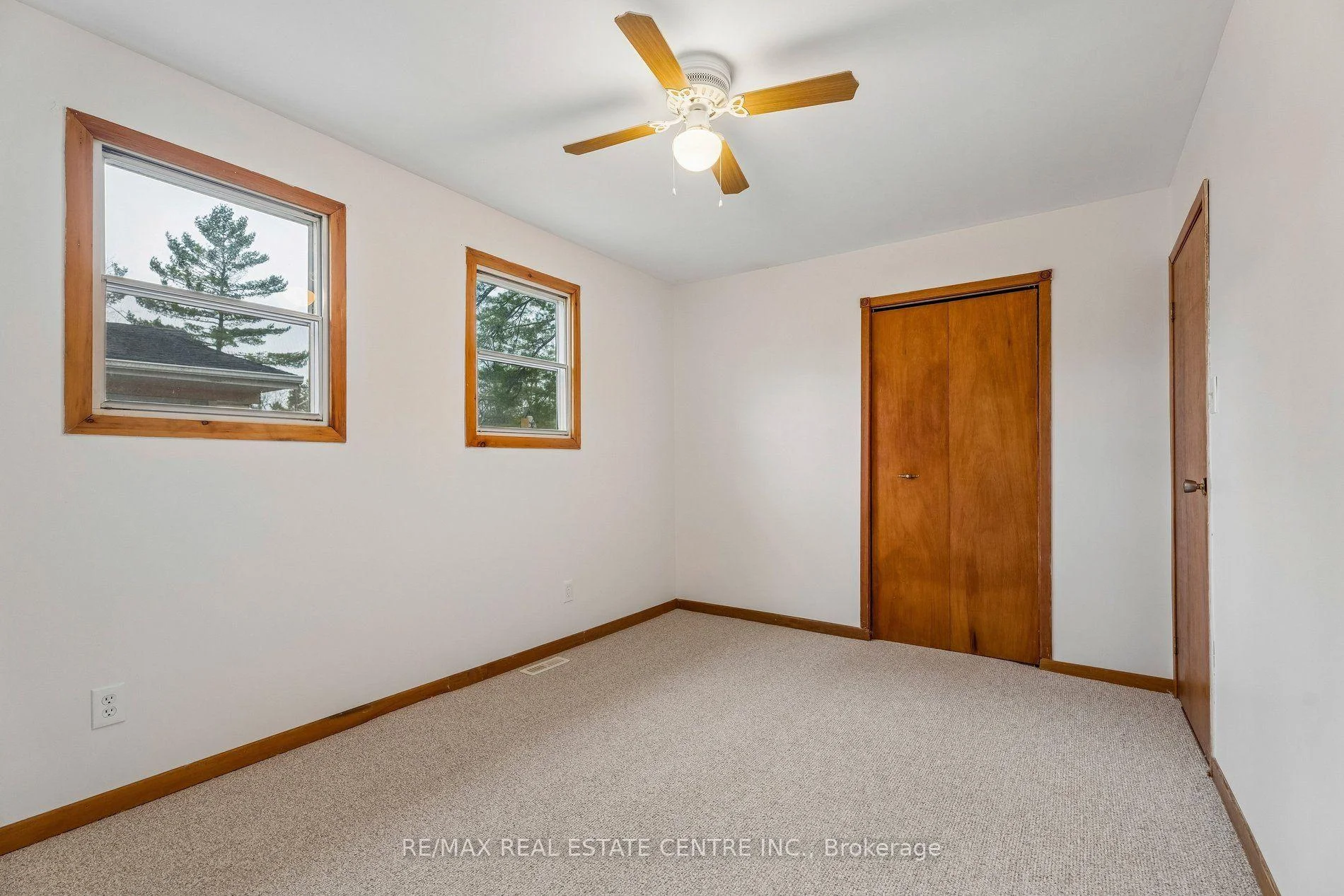 Photo 51 of 449 Mosley Street, Wasaga Beach — HOMEH