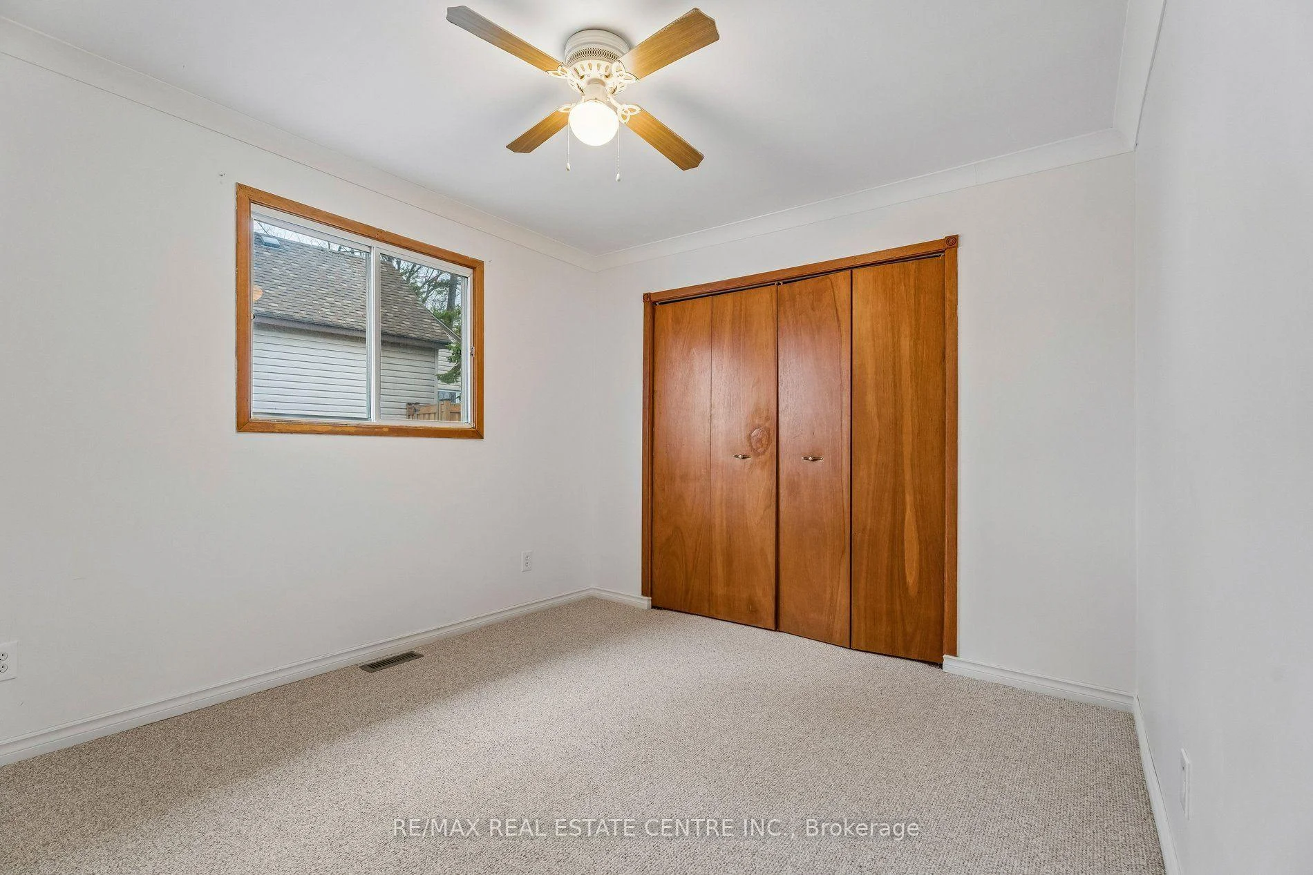Photo 55 of 449 Mosley Street, Wasaga Beach — HOMEH