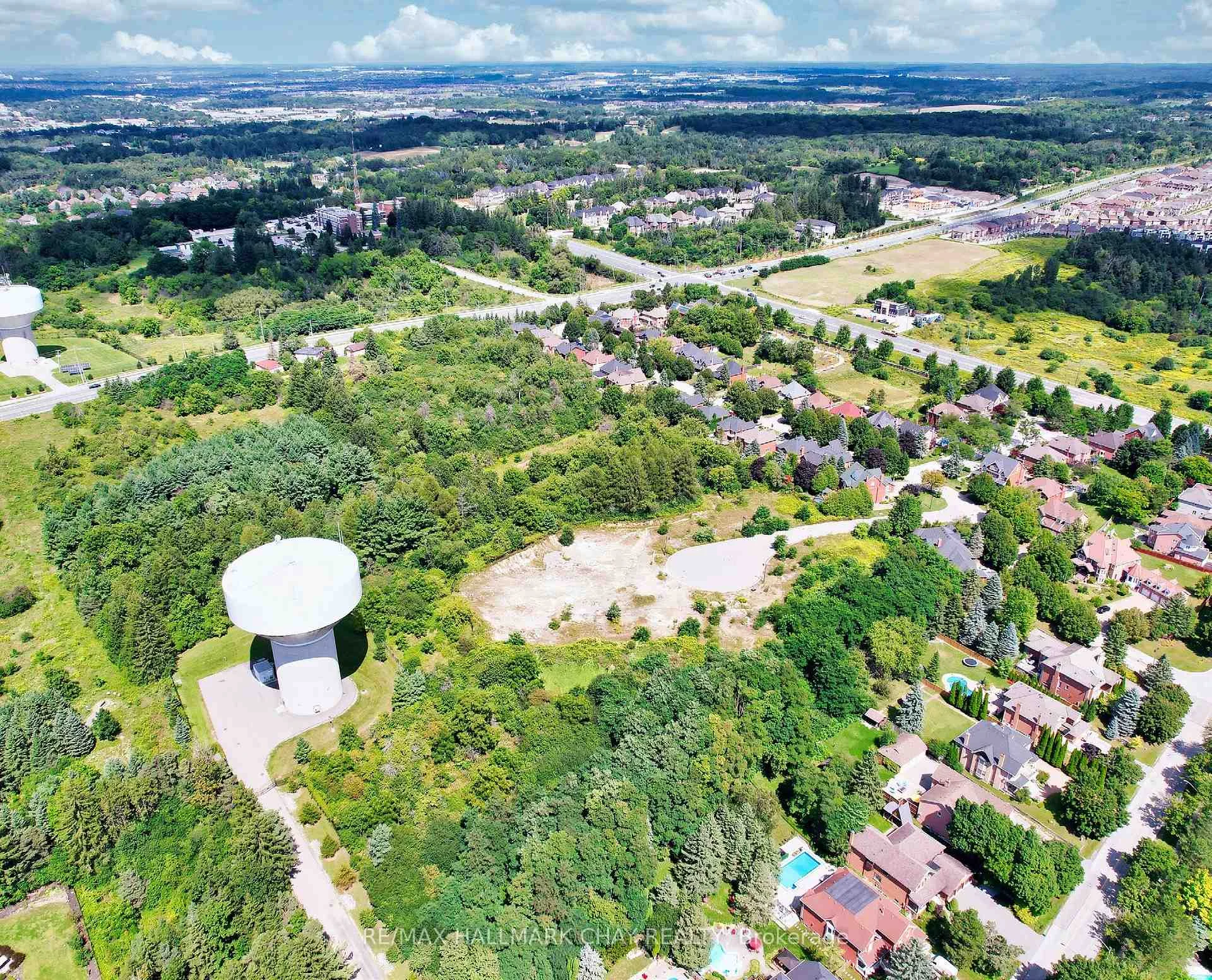 Photo 13 of 9 Tower Court, Richmond Hill, Oak Ridges — HOMEH
