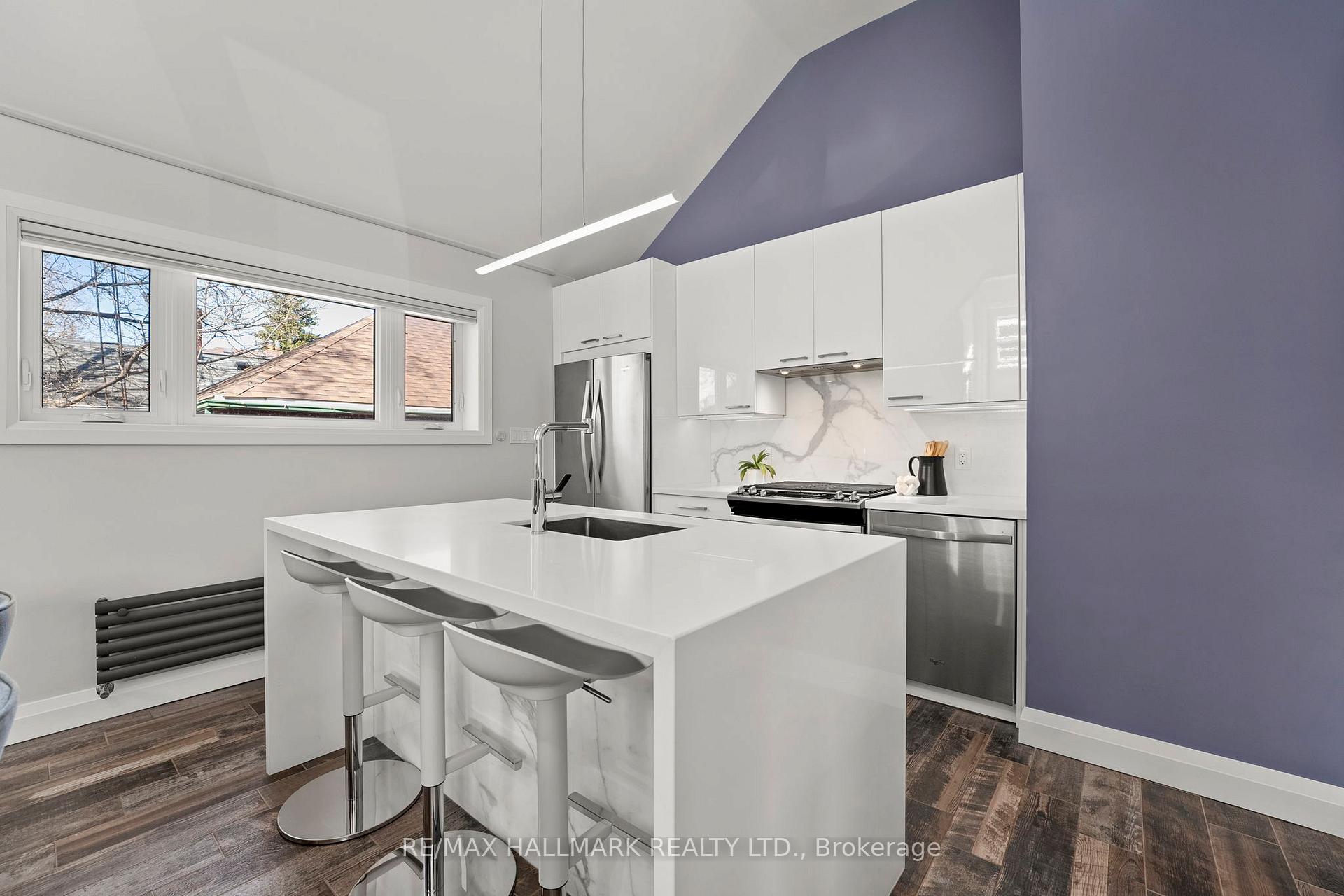Photo 4 of 272 King Edward Avenue, Toronto, Woodbine-Lumsden — HOMEH