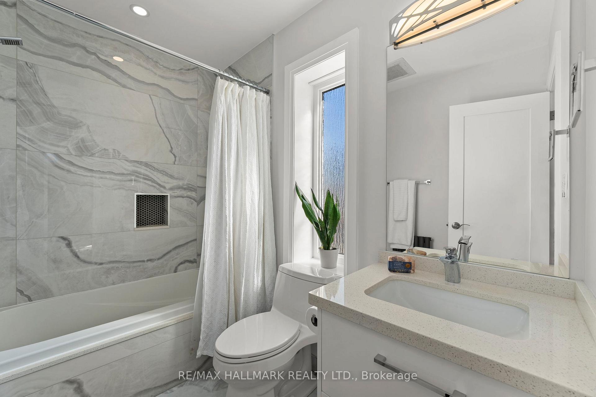 Photo 11 of 272 King Edward Avenue, Toronto, Woodbine-Lumsden — HOMEH