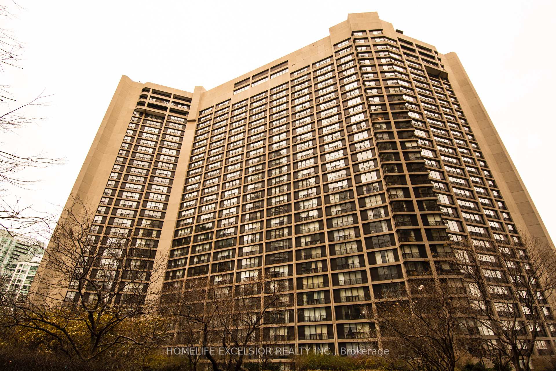 Photo 2 of Unit 3227, 33 Harbour Square, Toronto, Waterfront Communities — HOMEH