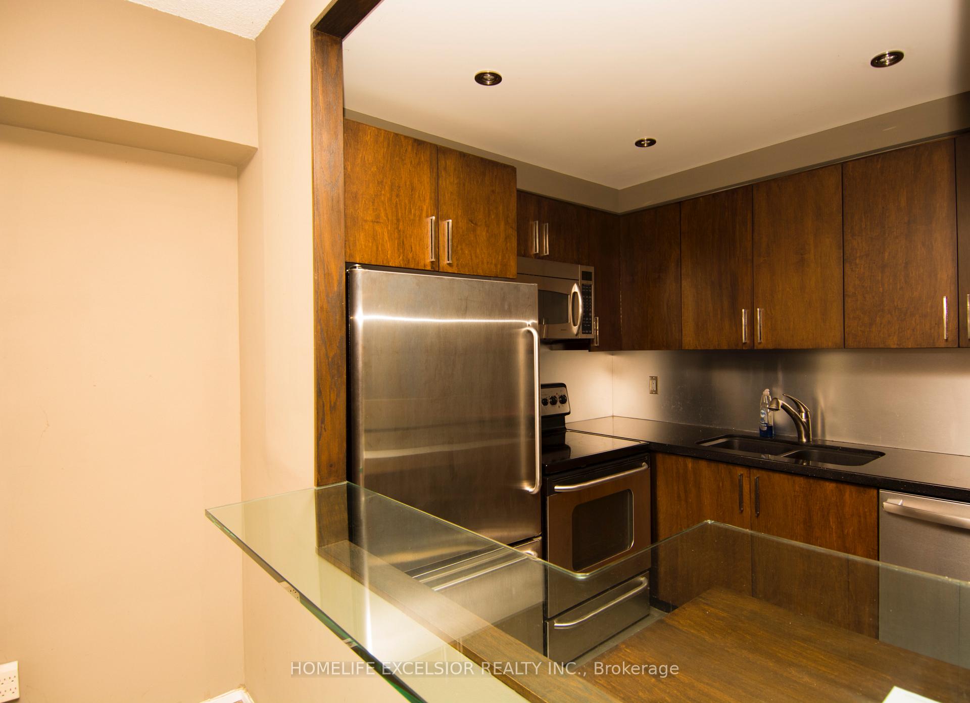 Photo 7 of Unit 3227, 33 Harbour Square, Toronto, Waterfront Communities — HOMEH