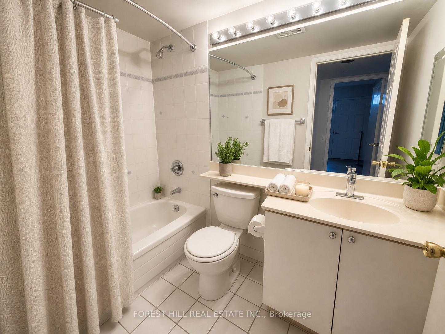 Photo 11 of Unit 401, 2 Covington Road, Toronto, Englemount-Lawrence — HOMEH