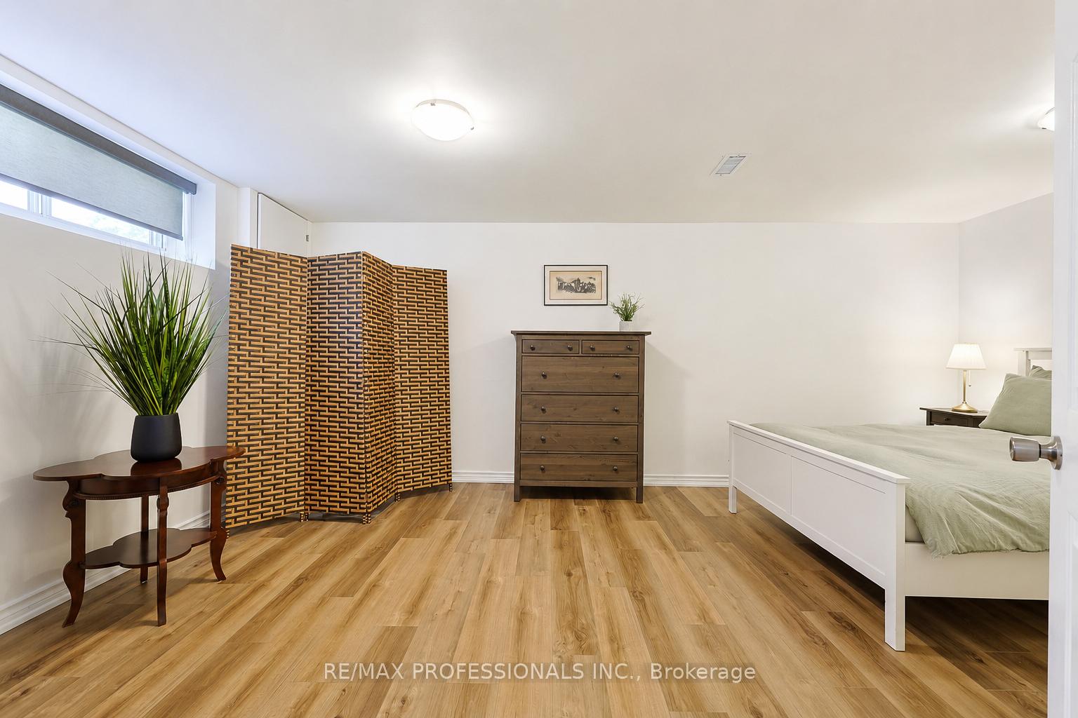 Photo 42 of 39 Sealcove Drive, Etobicoke, Etobicoke West Mall — HOMEH