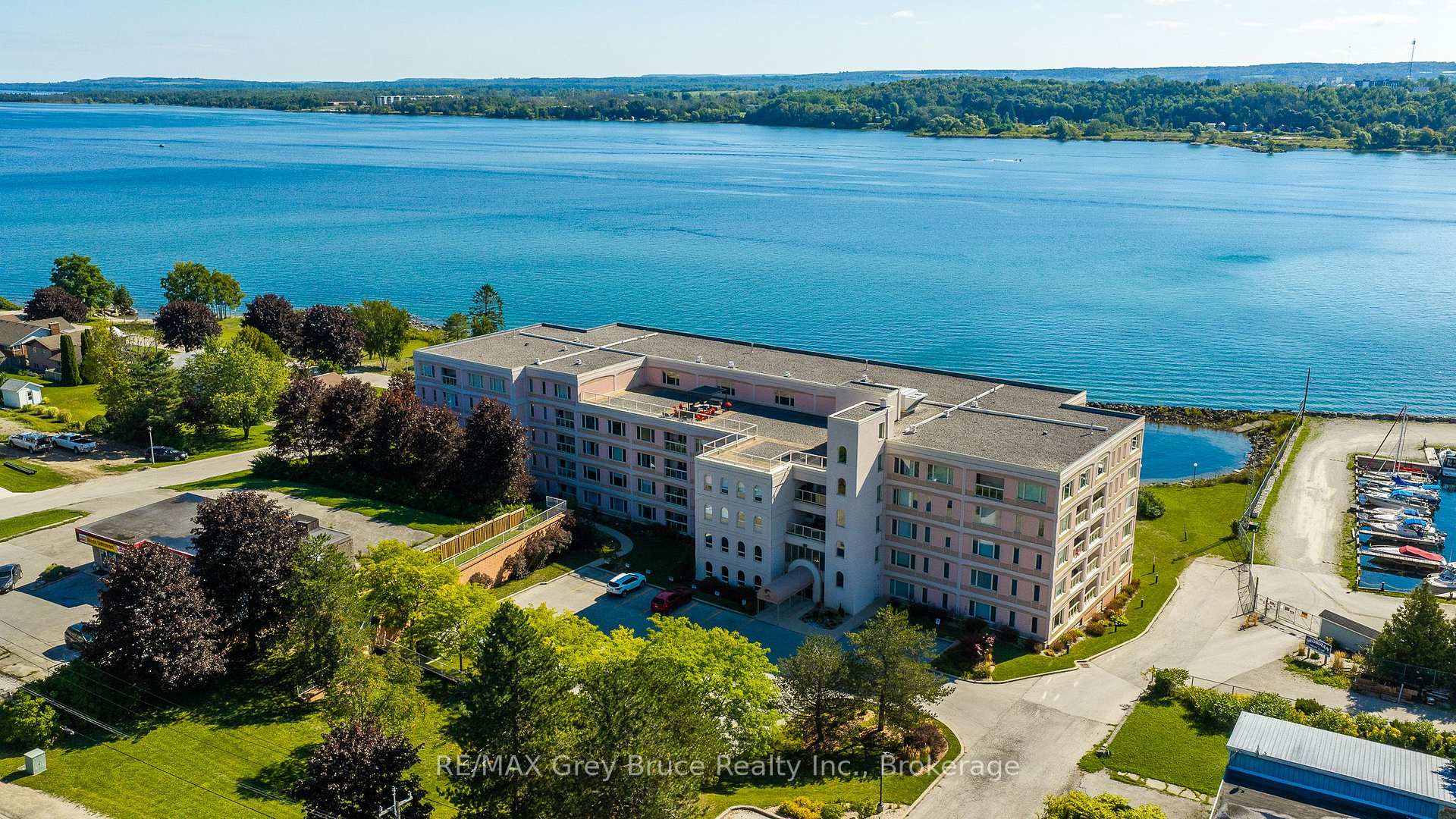 Photo of Unit 310, 2555 3rd Avenue W
