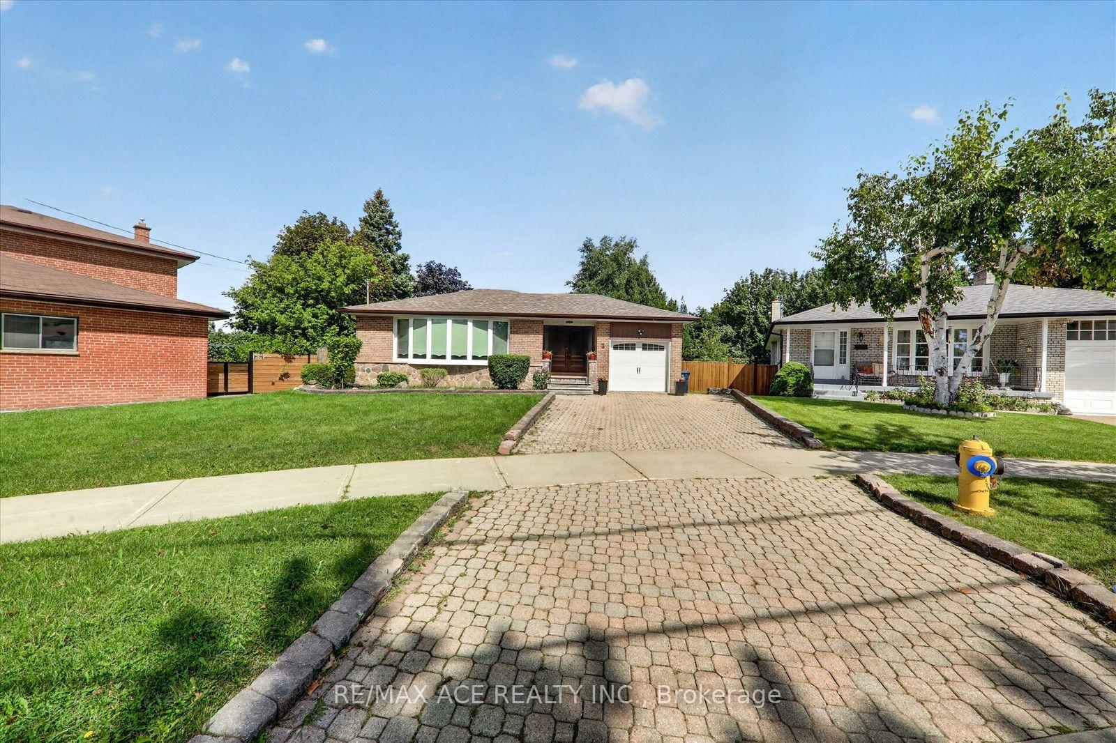Photo 3 of 3 Pipestone Place, Etobicoke, Elms-Old Rexdale — HOMEH