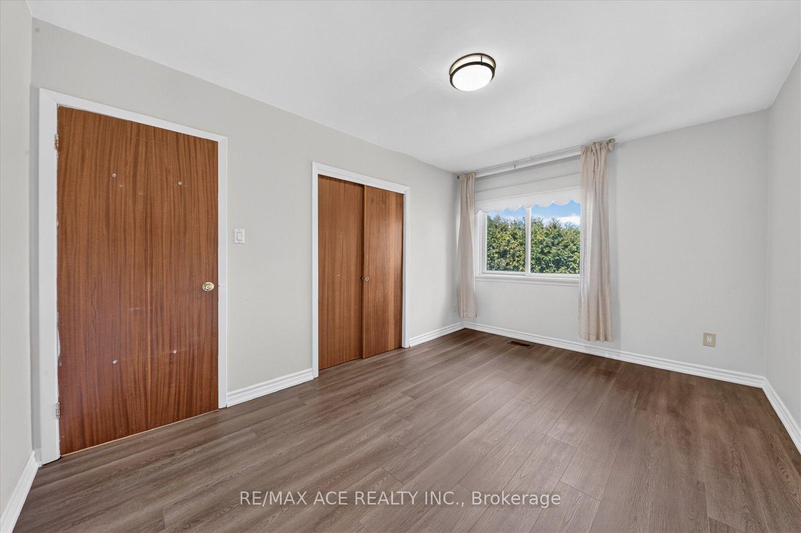 Photo 14 of 3 Pipestone Place, Etobicoke, Elms-Old Rexdale — HOMEH