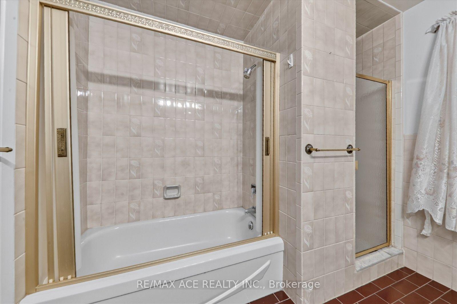 Photo 18 of 3 Pipestone Place, Etobicoke, Elms-Old Rexdale — HOMEH