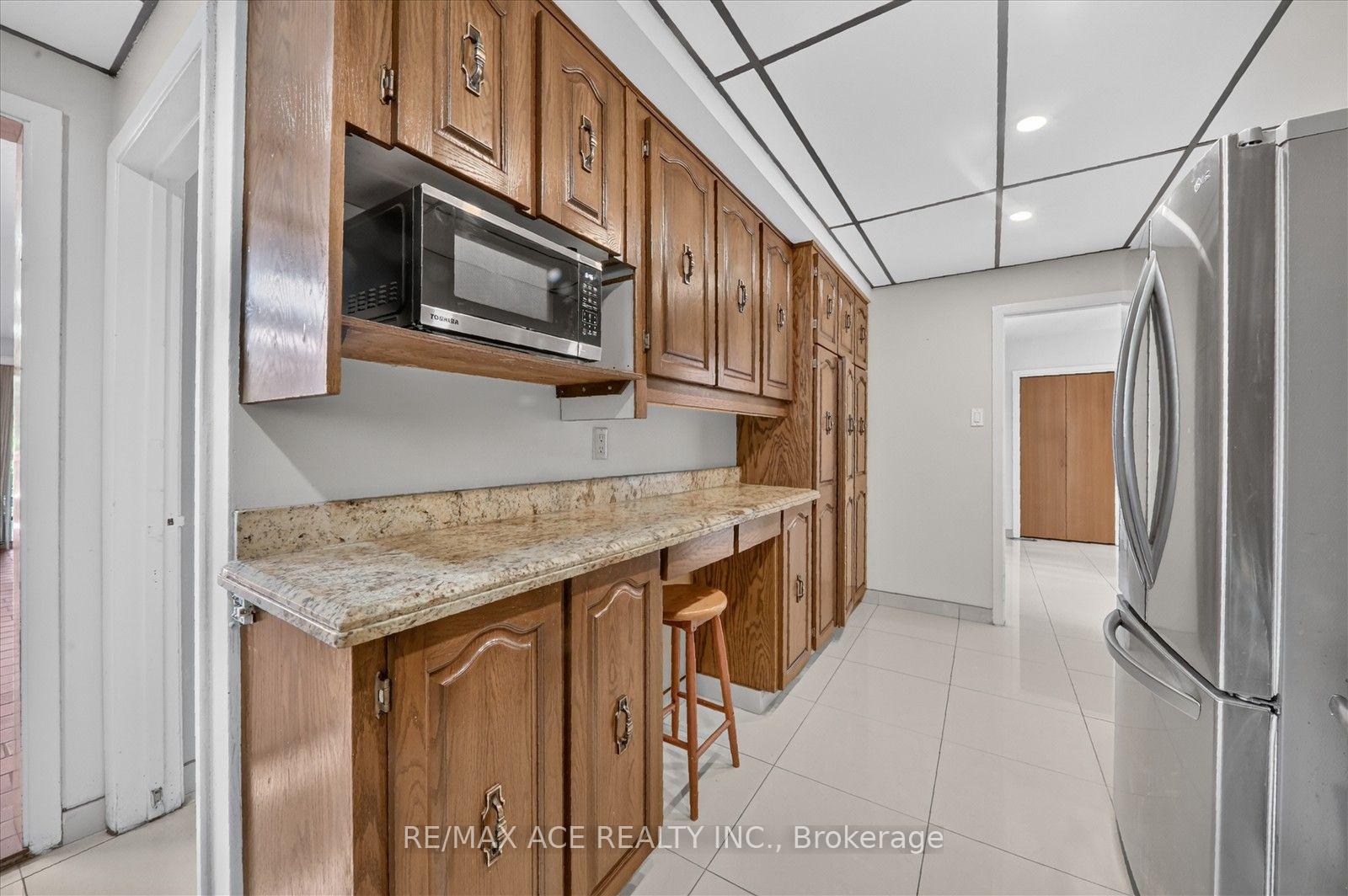 Photo 21 of 3 Pipestone Place, Etobicoke, Elms-Old Rexdale — HOMEH